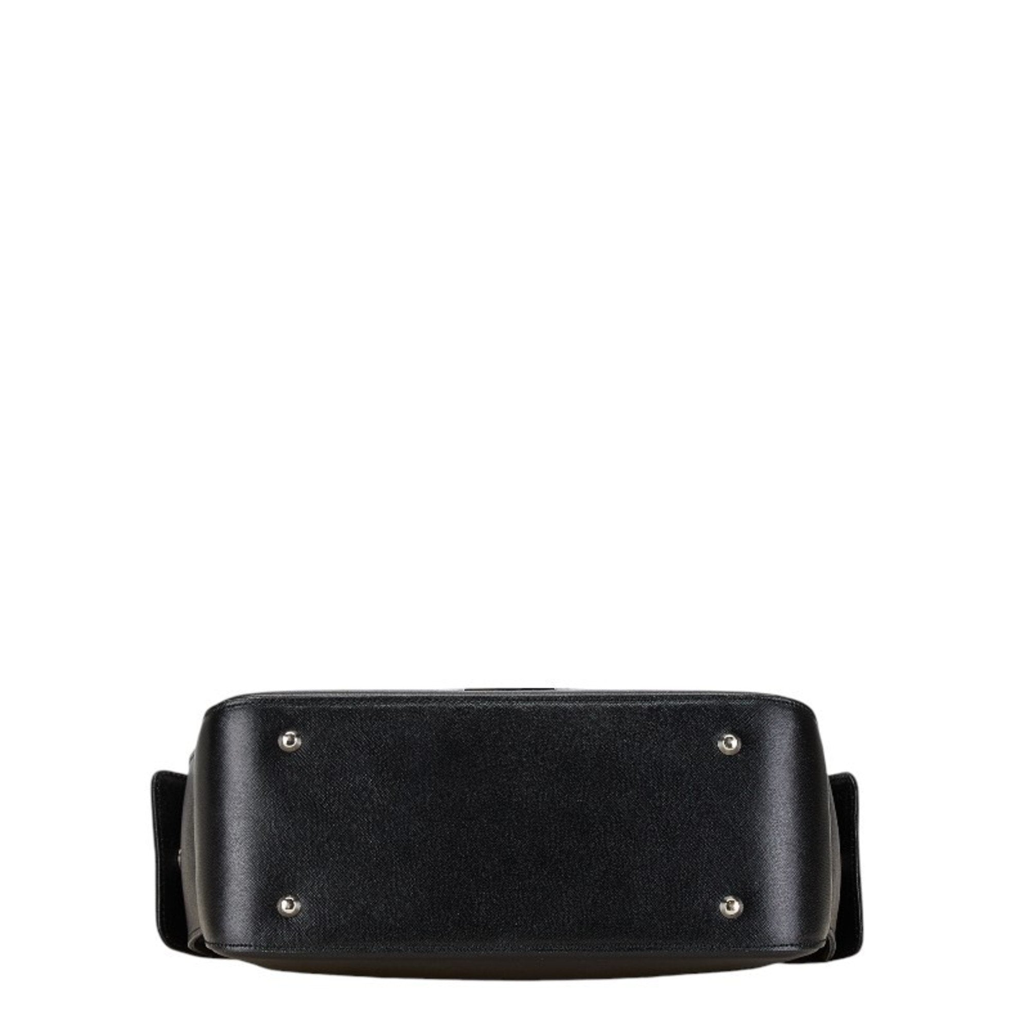 Burberry Black Leather Shoulder Bag (Pre-Owned)