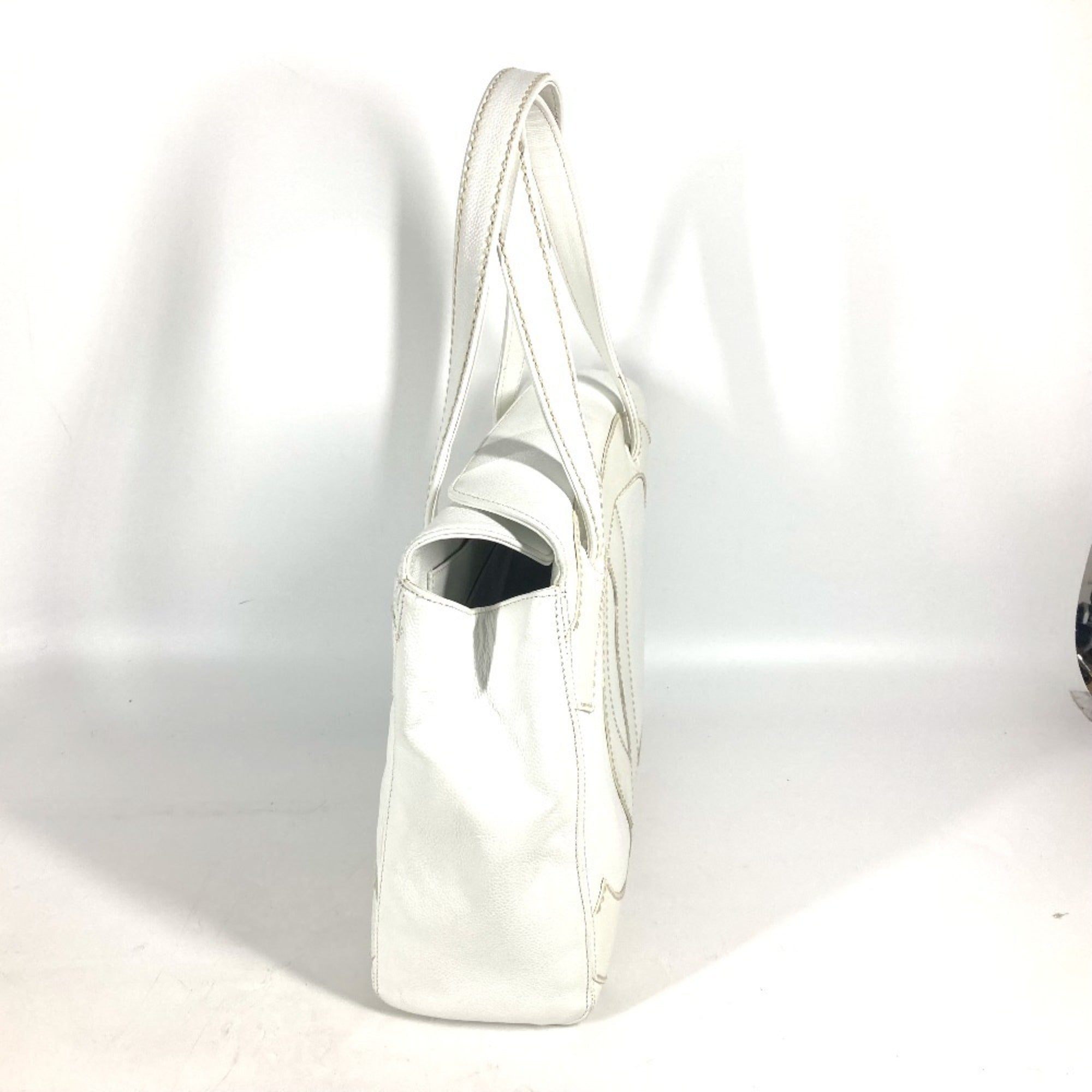 Chanel White Caviar Leather Shoulder Bag Tote Bag (Pre-Owned)