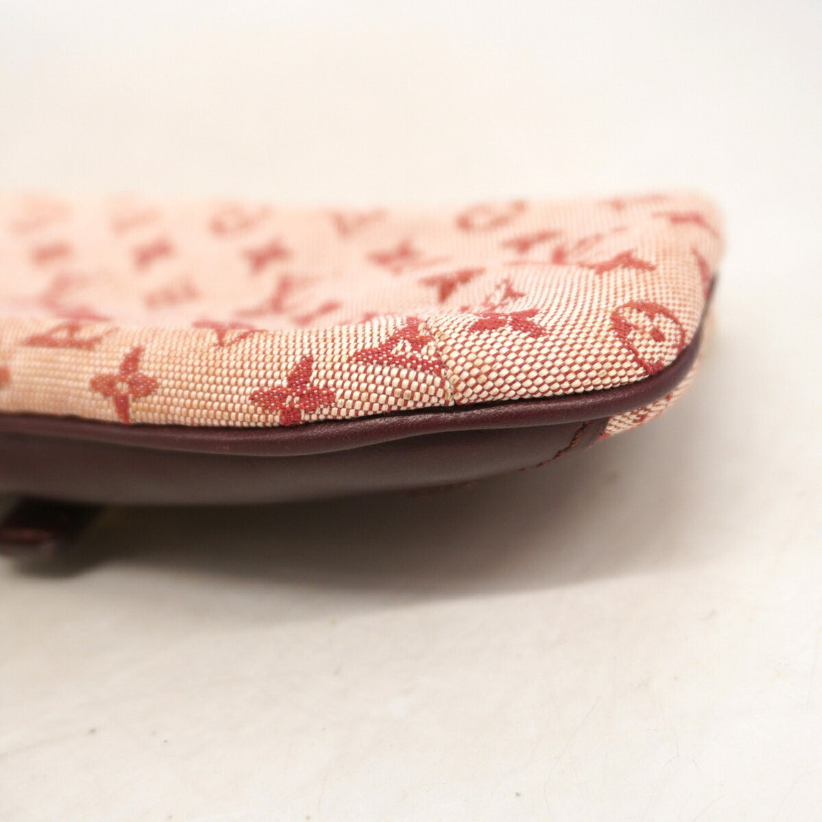 Louis Vuitton Cerise Pouch (Pre-Owned)