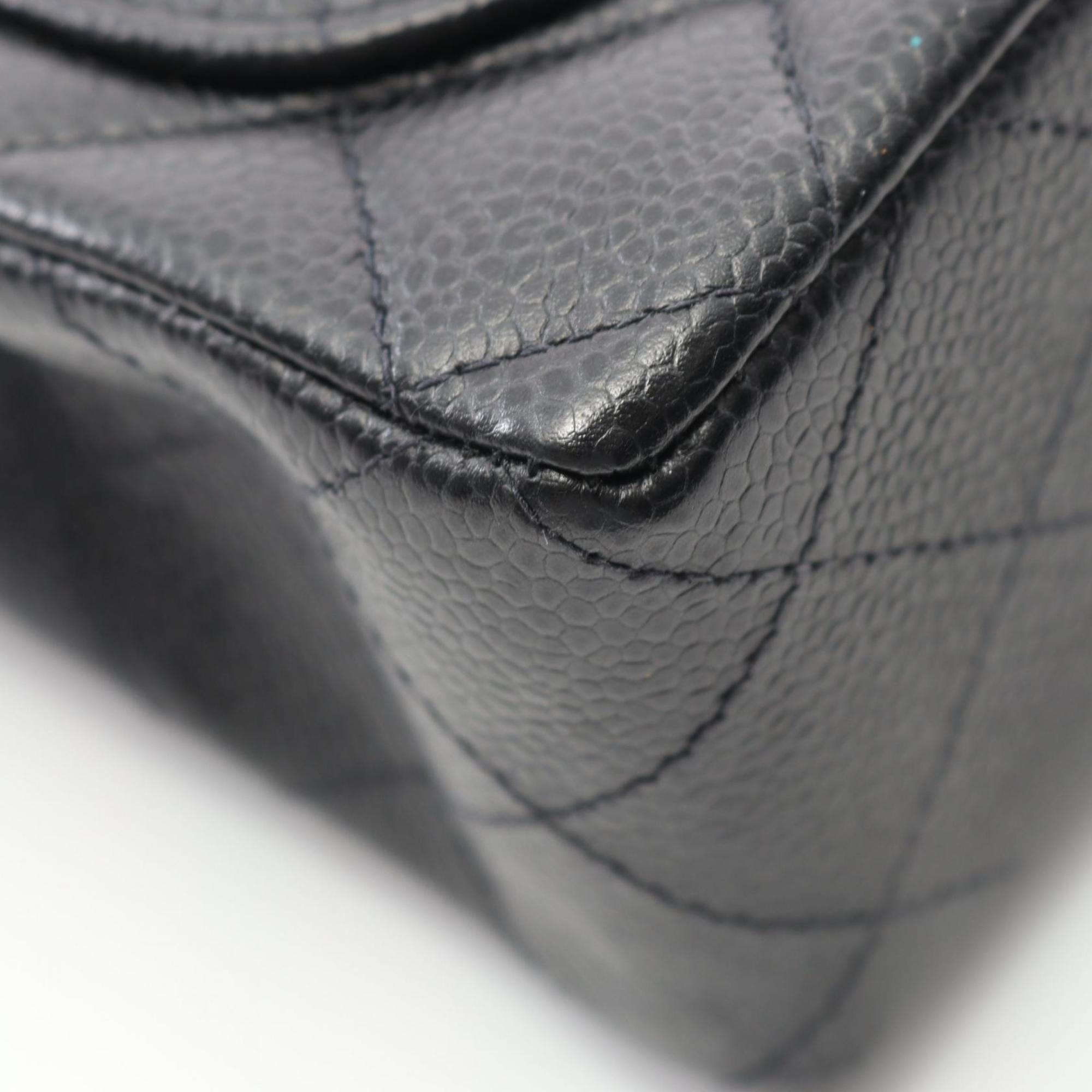 Chanel Matelasse Black Grained Calfskin Shoulder Bag (Pre-Owned)