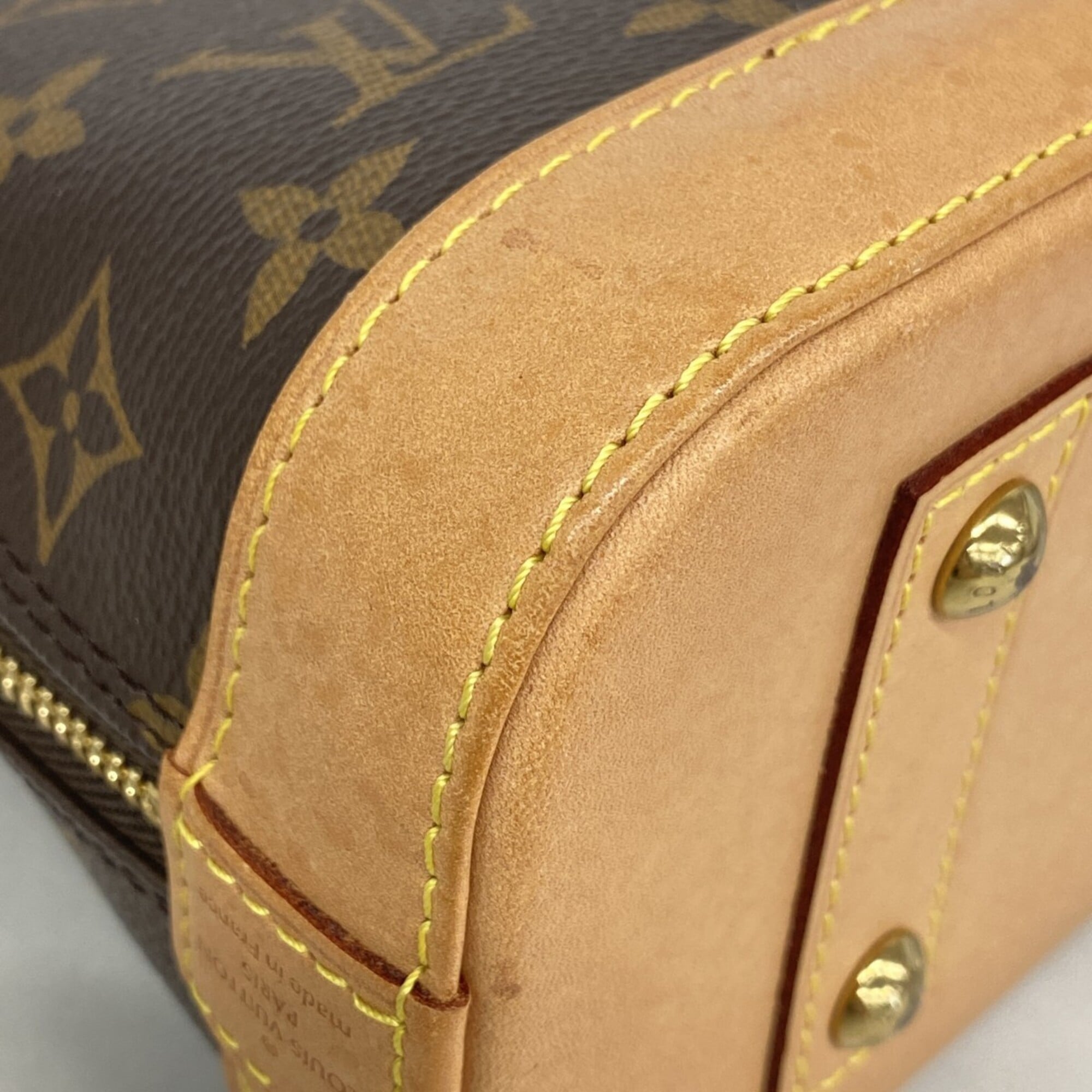 Louis Vuitton Brown Handbag (Pre-Owned)