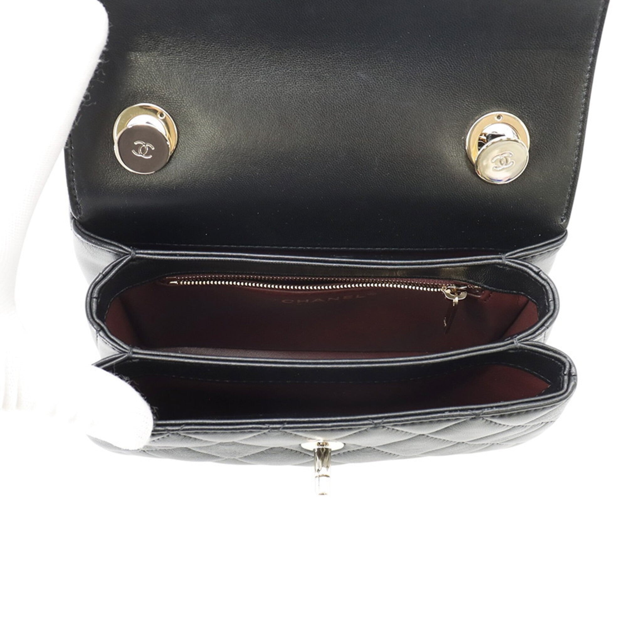 Chanel Black Leather Handbag Shoulder Bag (Pre-Owned)