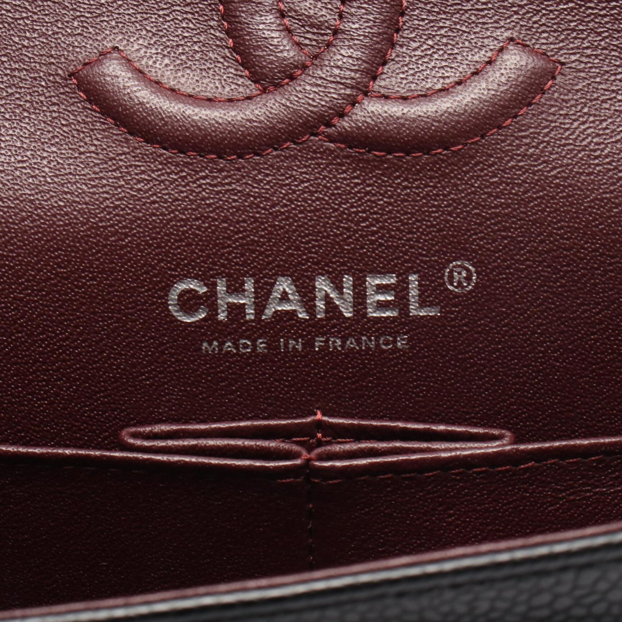 Chanel Black Grained Calfskin Shoulder Bag (Pre-Owned)