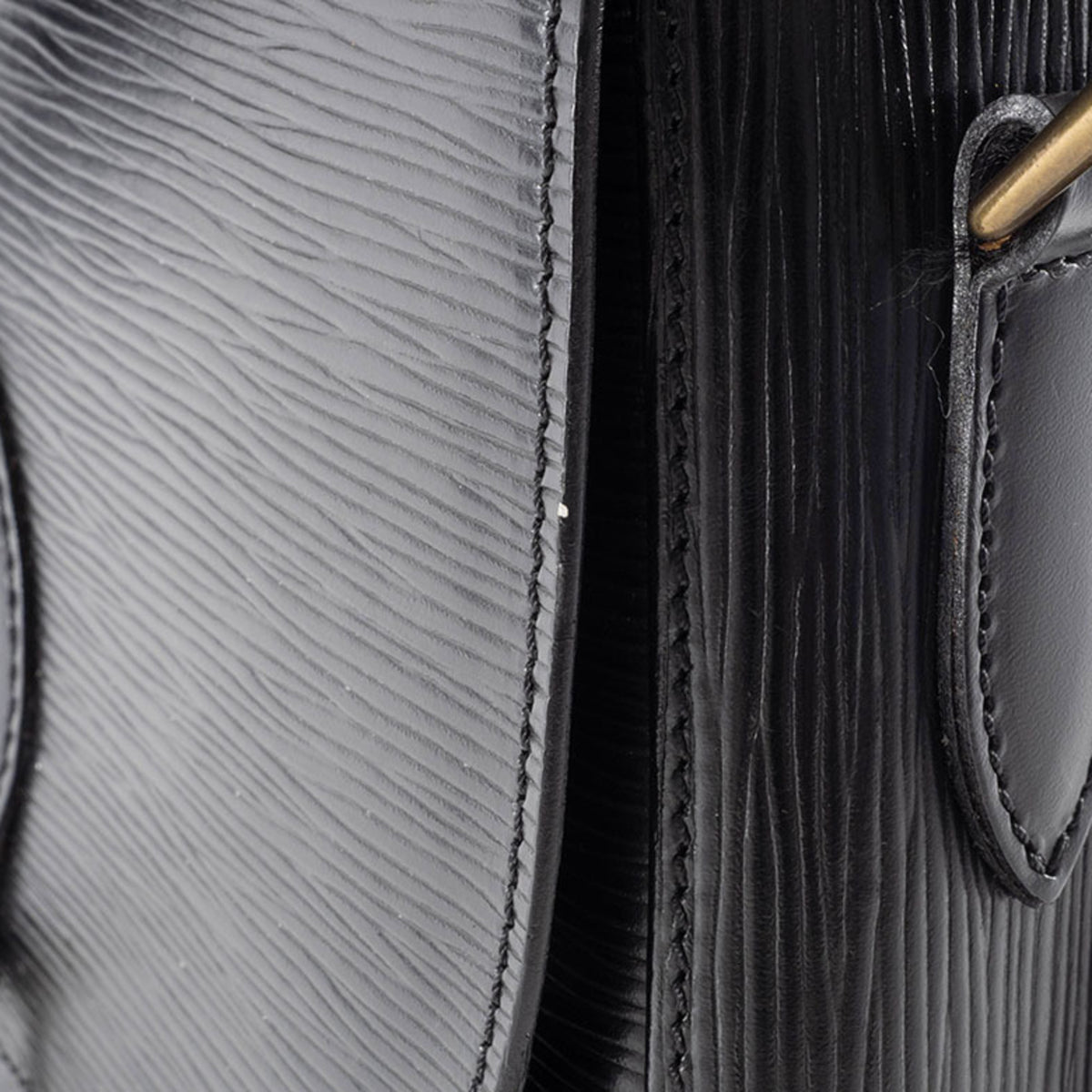 Louis Vuitton Black Epi Leather Shoulder Bag (Pre-Owned)
