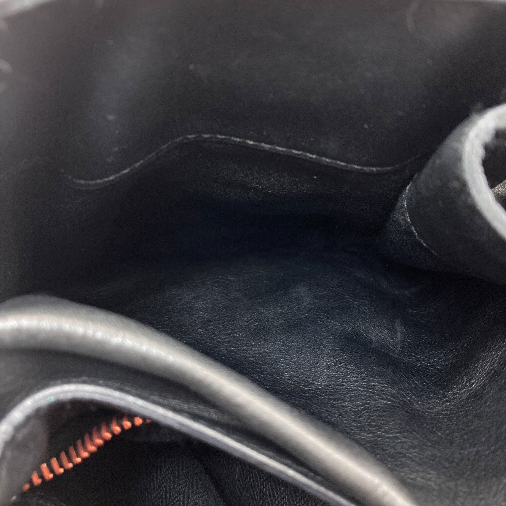 Hermes Black Leather Handbag (Pre-Owned)