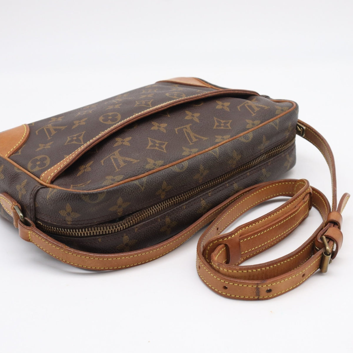 Louis Vuitton Beige Brown Monogram Coated Canvas Leather Shoulder Bag (Pre-Owned)
