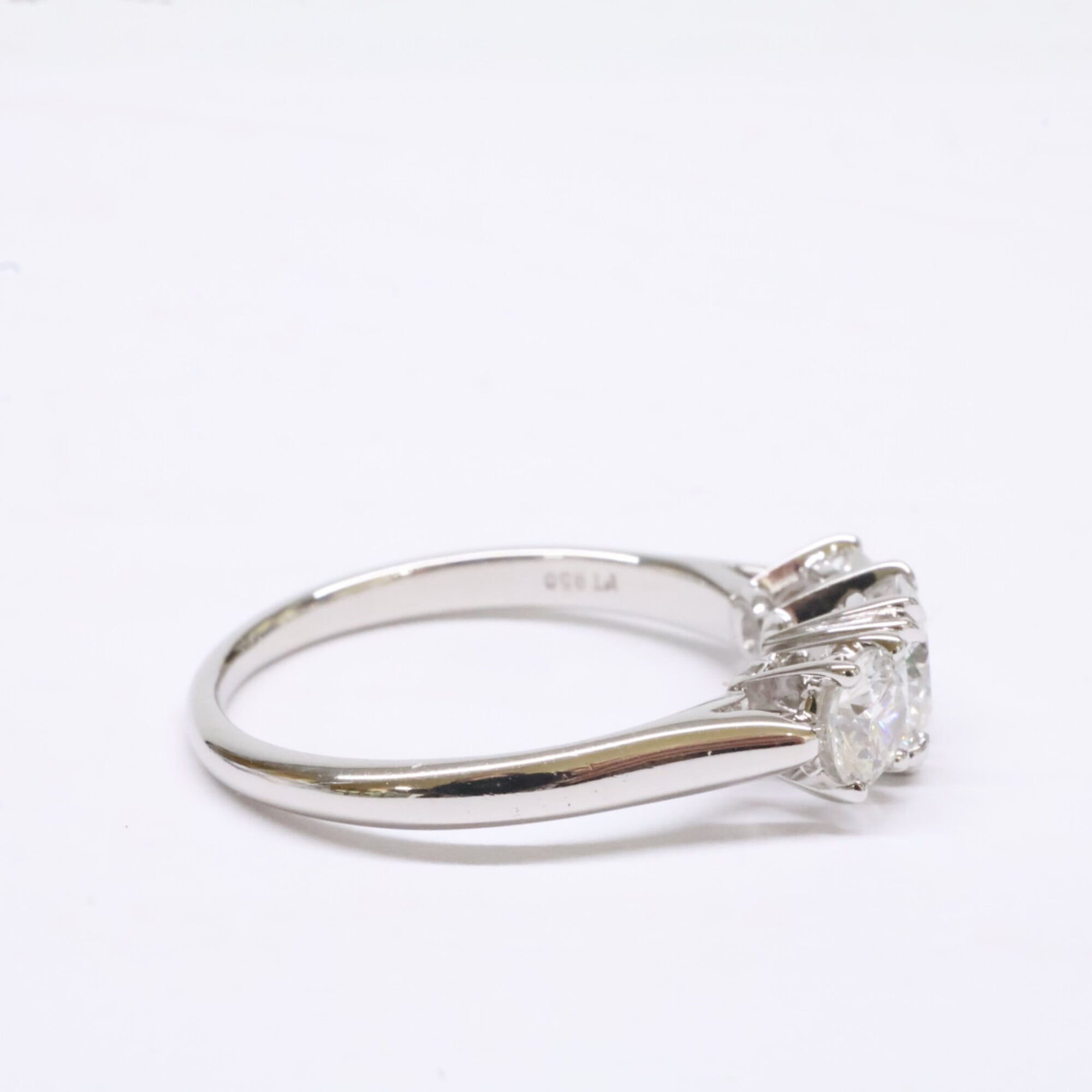 Harry Winston Platinum Platinum 950 Band Ring (Pre-Owned)
