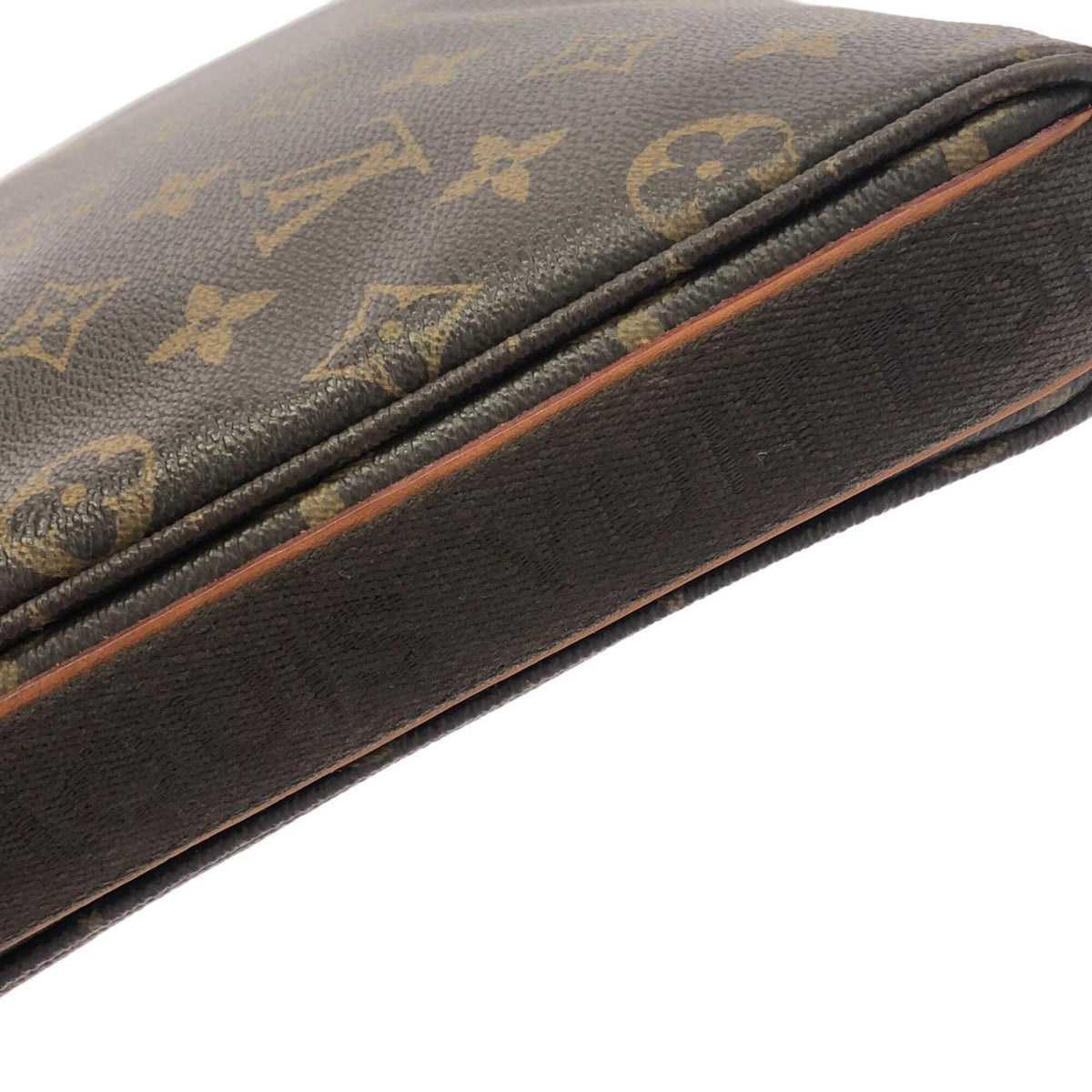 Louis Vuitton Marron Coated Canvas Shoulder Bag (Pre-Owned)