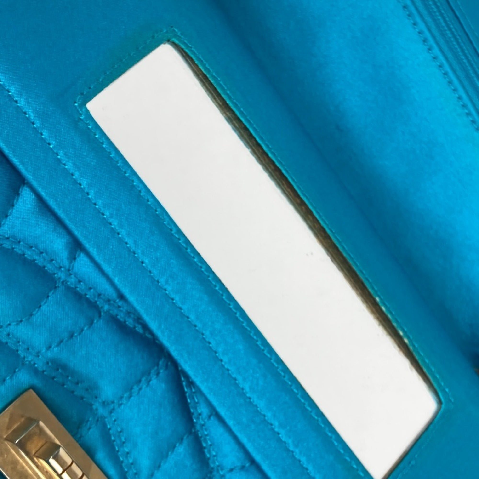 Chanel Blue Nylon Shoulder Bag (Pre-Owned)