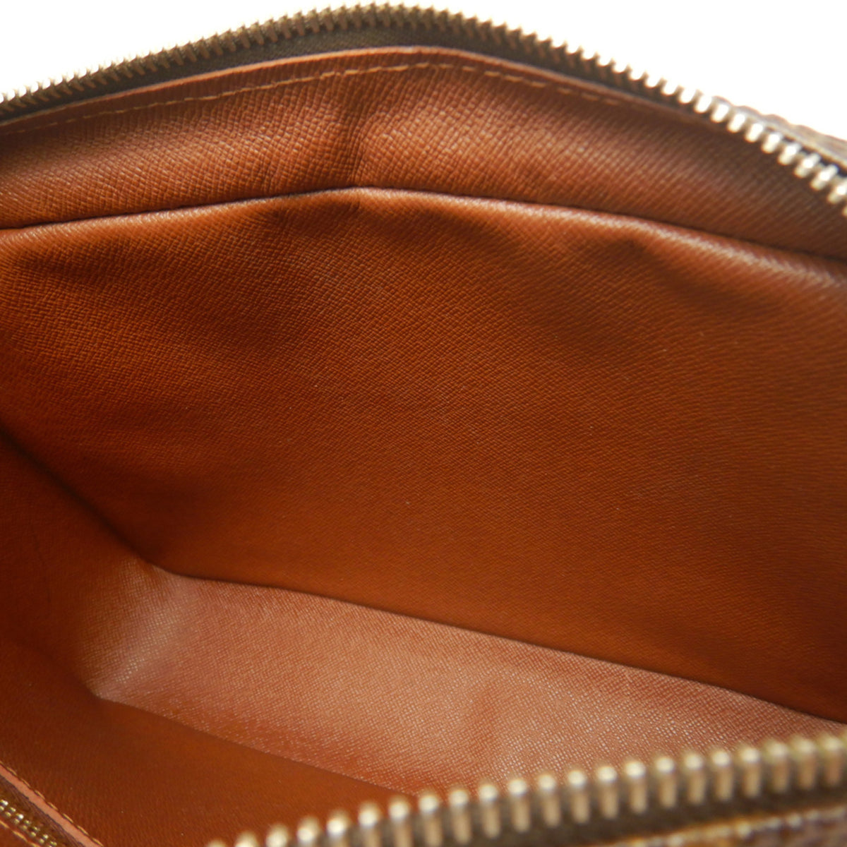 Louis Vuitton Brown Monogram Monogram Shoulder Bag (Pre-Owned)