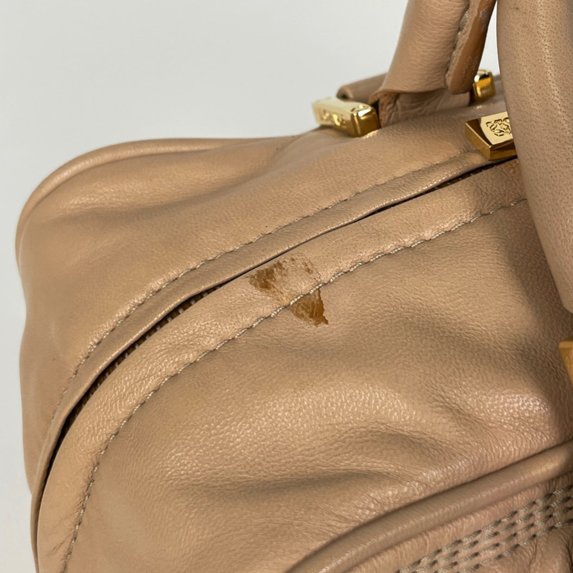 Loewe Beige Leather Handbag (Pre-Owned)