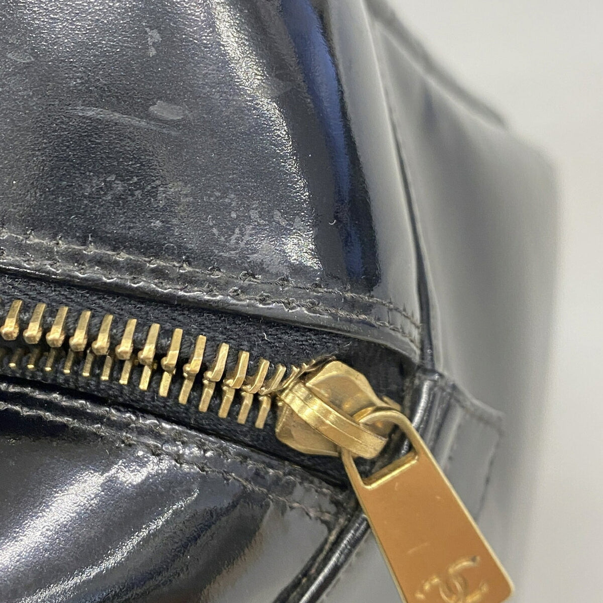 Chanel Black Patent Leather Tote Bag (Pre-Owned)