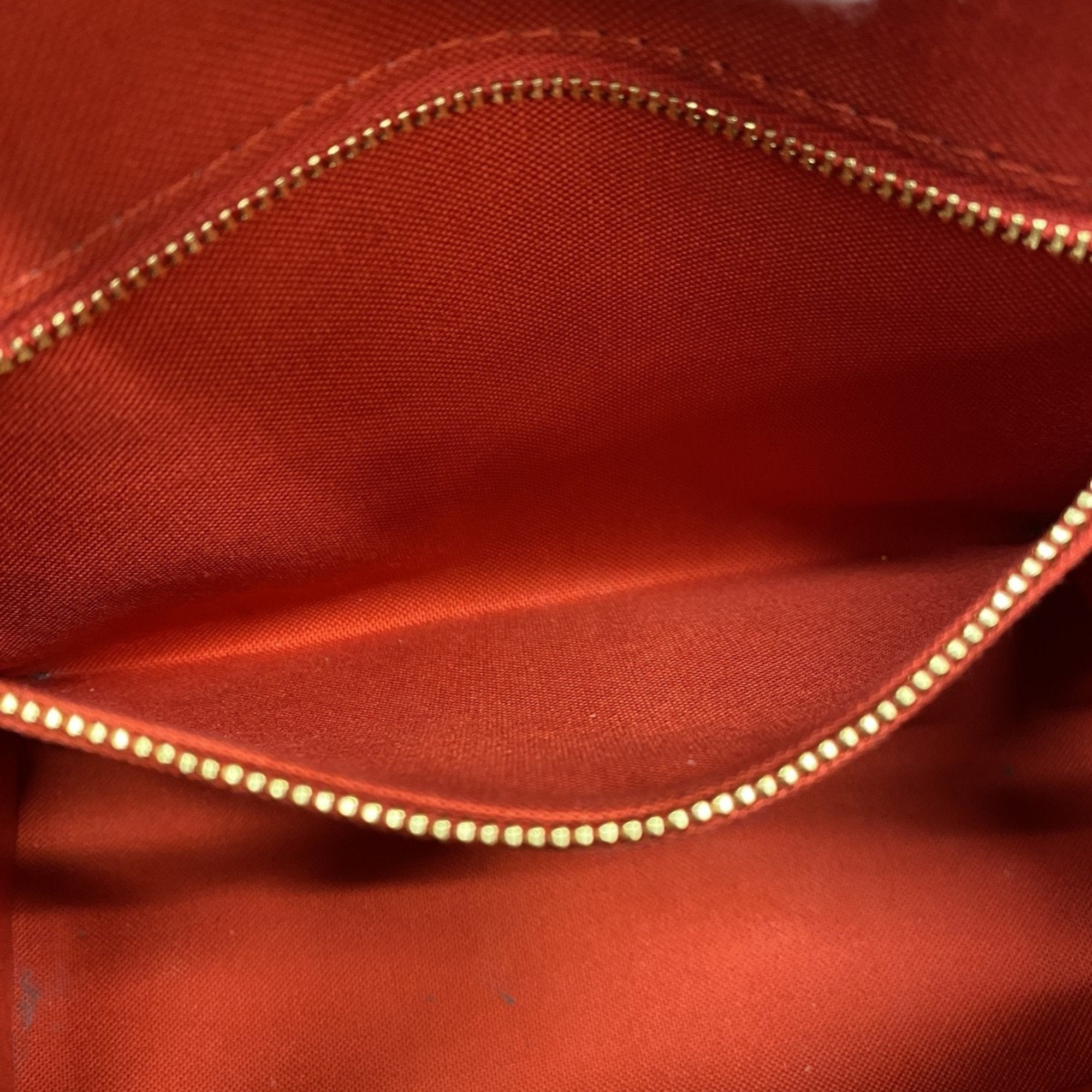 Louis Vuitton Brown Handbag (Pre-Owned)