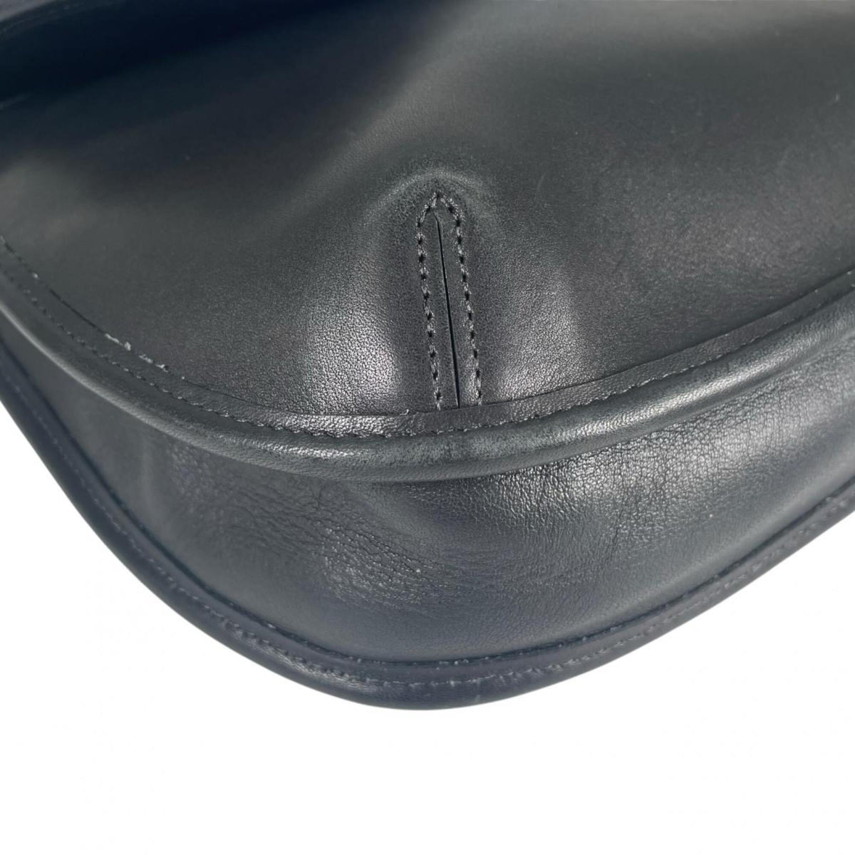 Coach Black Leather Shoulder Bag (Pre-Owned)