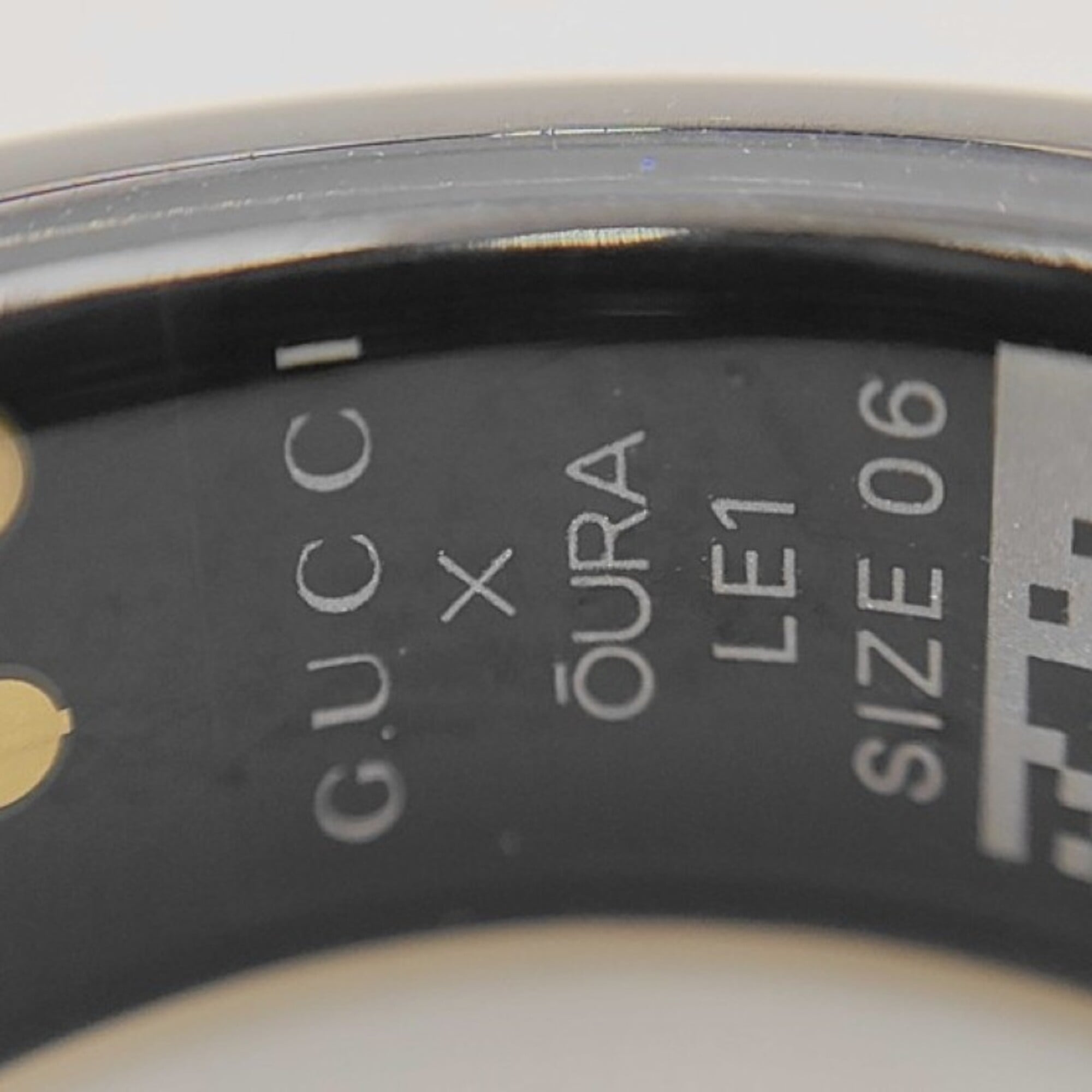 Gucci Black Titanium Band Ring (Pre-Owned)