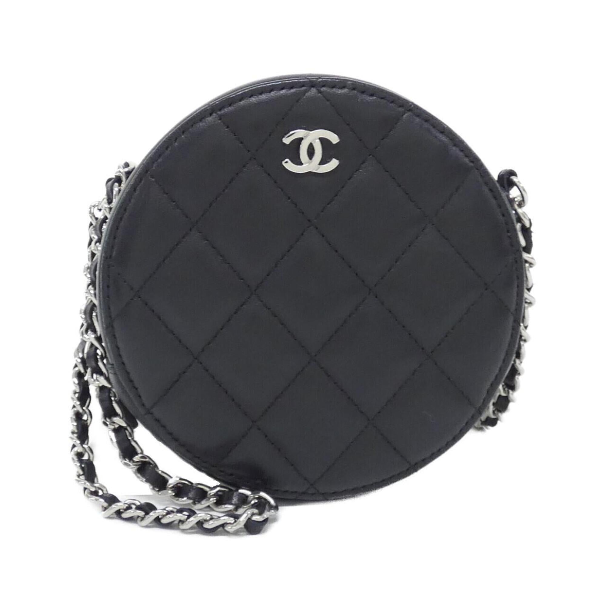 Chanel Black Leather Shoulder Bag (Pre-Owned)