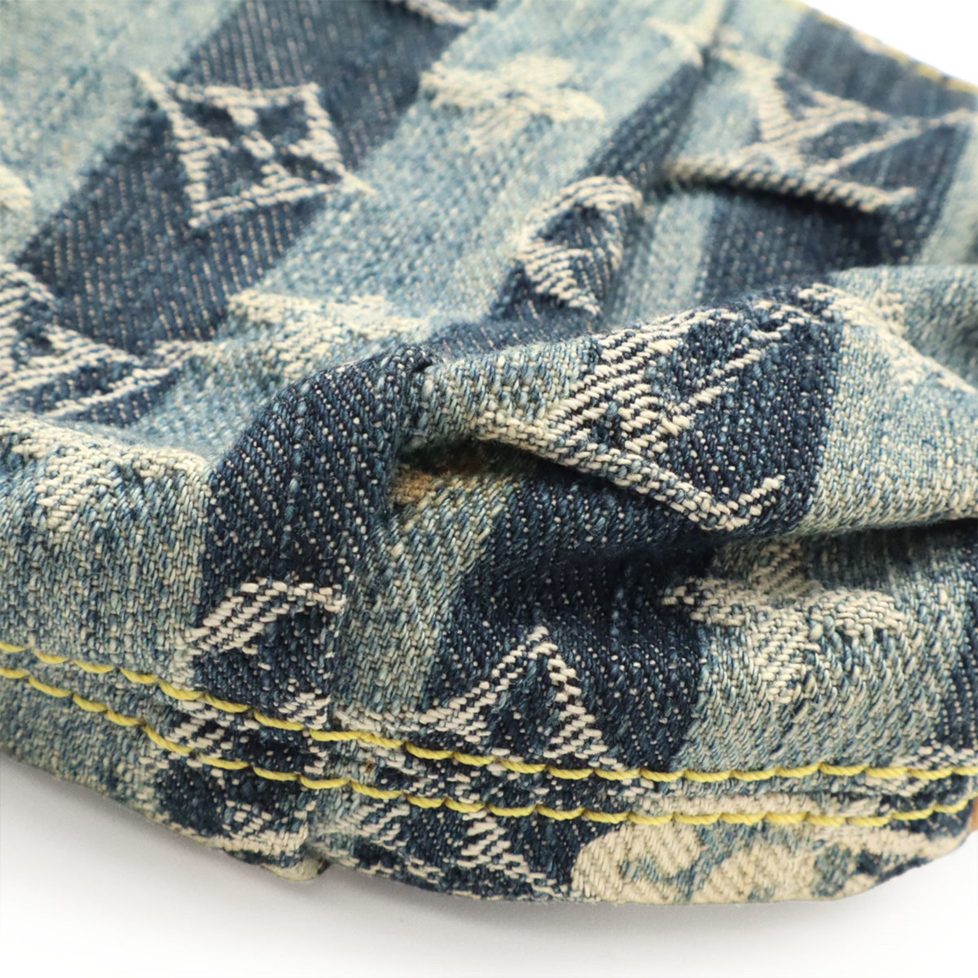 Louis Vuitton Blue Monogram Monogram Denim Handbag Pouch (Pre-Owned)