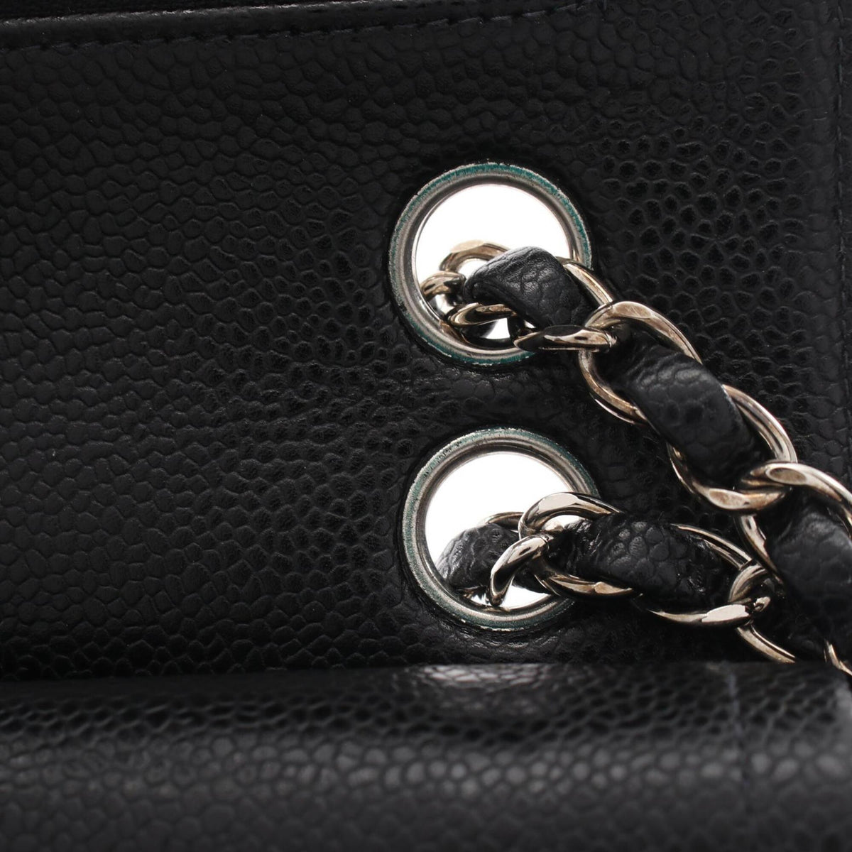 Chanel Black Grained Calfskin Handbag Shoulder Bag (Pre-Owned)