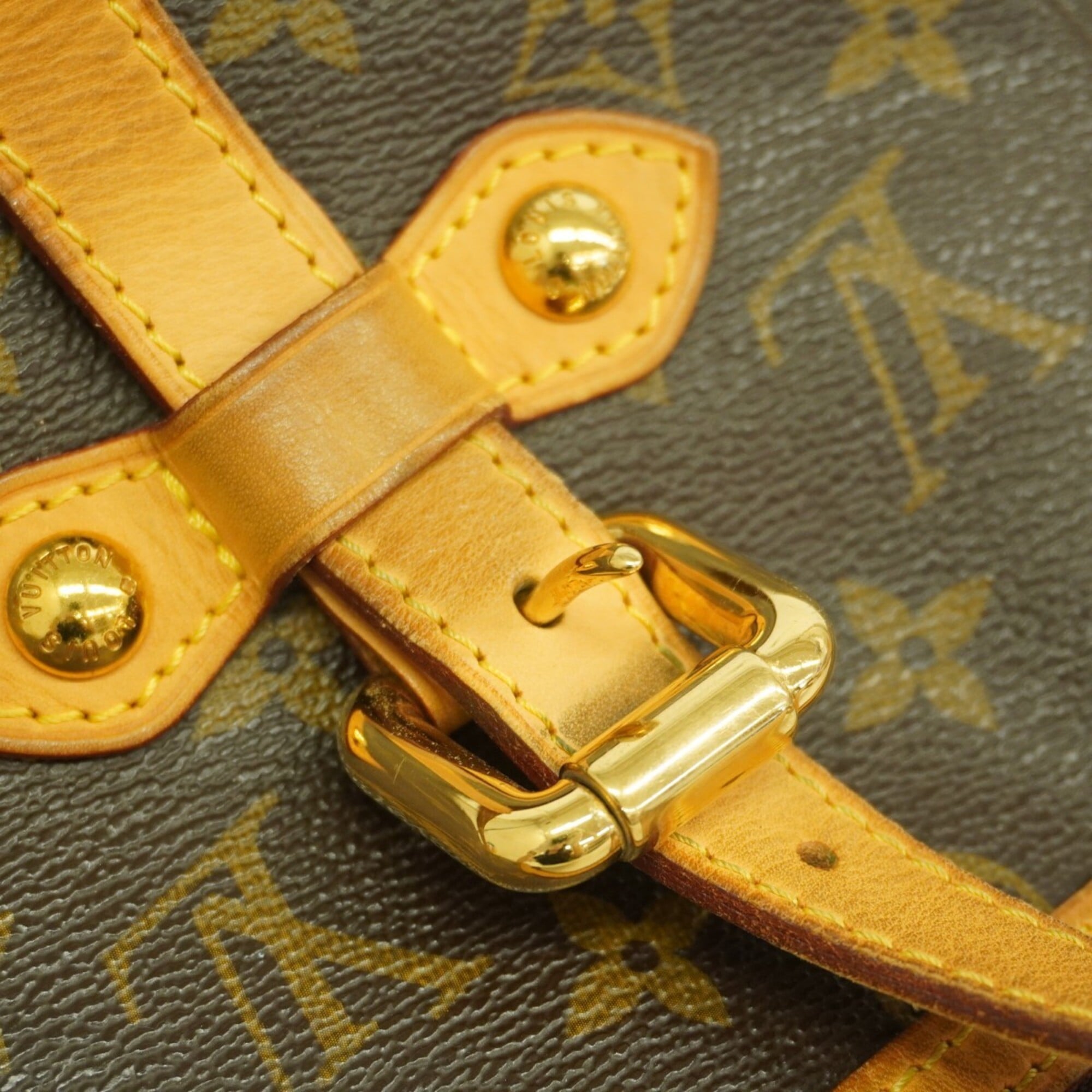 Louis Vuitton Brown Handbag (Pre-Owned)