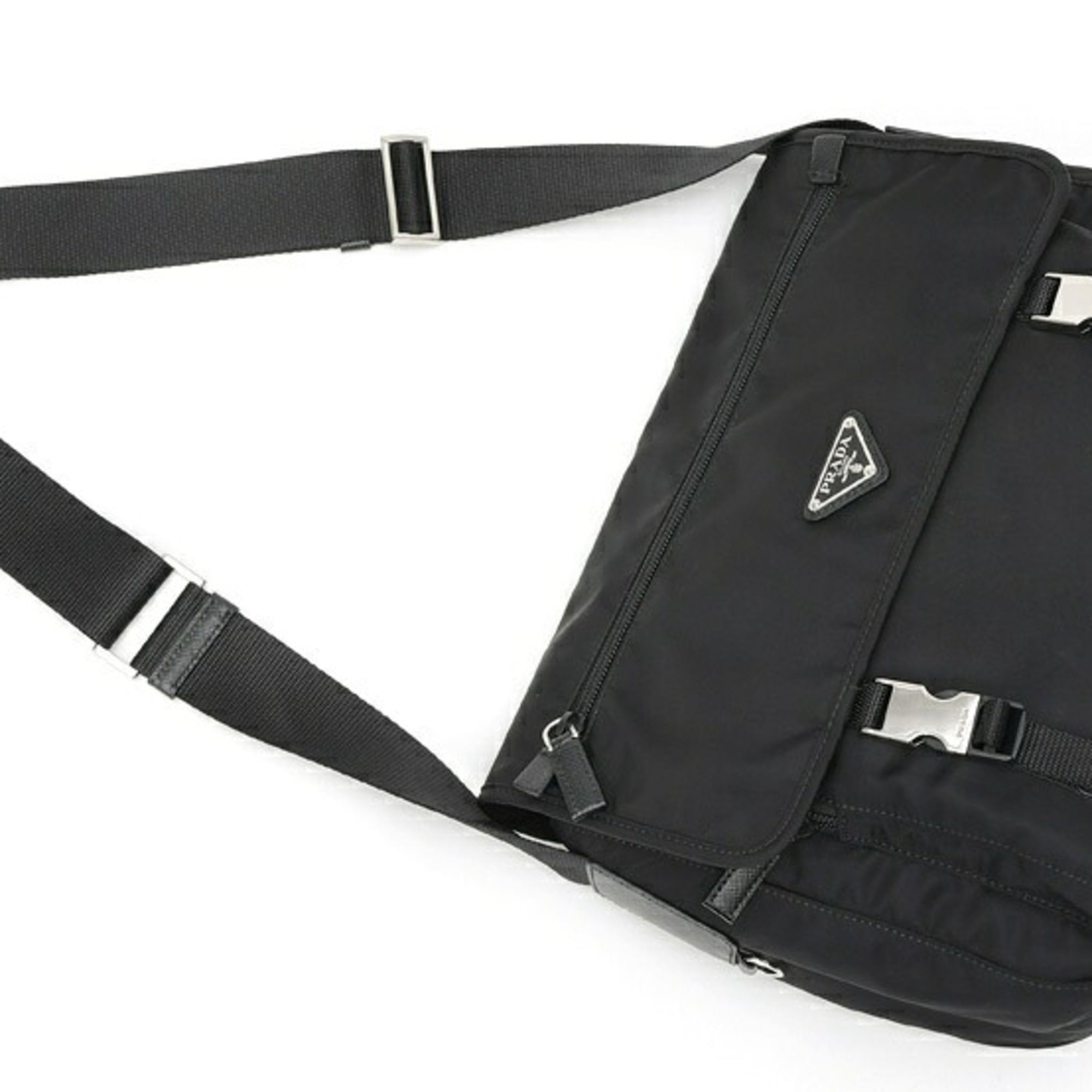 Prada Black Nylon Shoulder Bag (Pre-Owned)