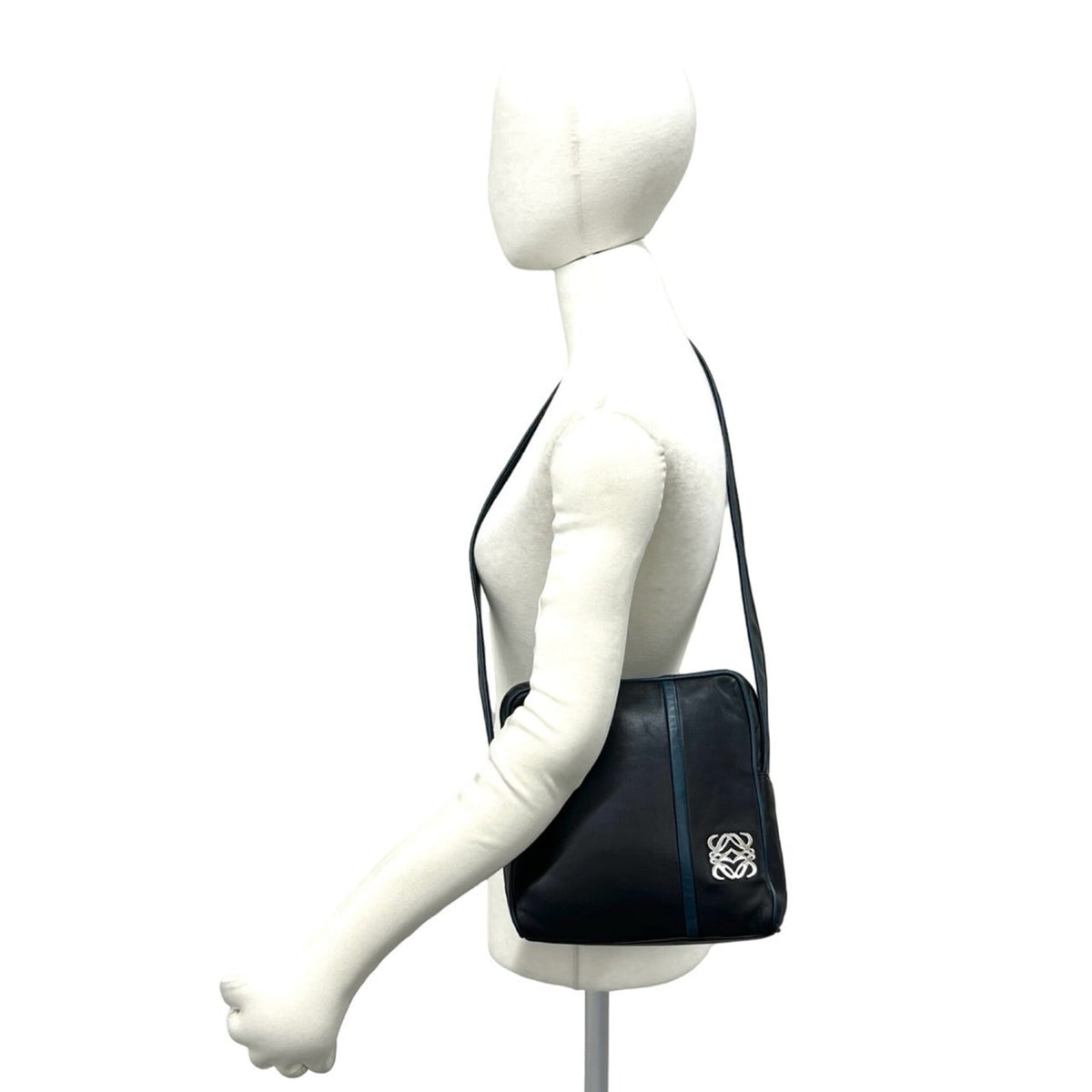 Loewe Black Blue Leather Pochette Shoulder Bag (Pre-Owned)