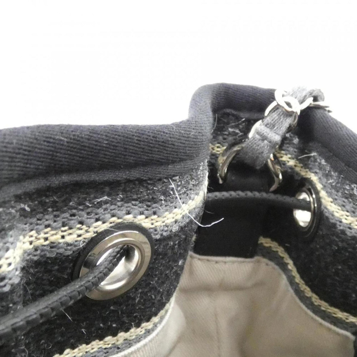 Chanel Black Canvas Leather Shoulder Bag (Pre-Owned)