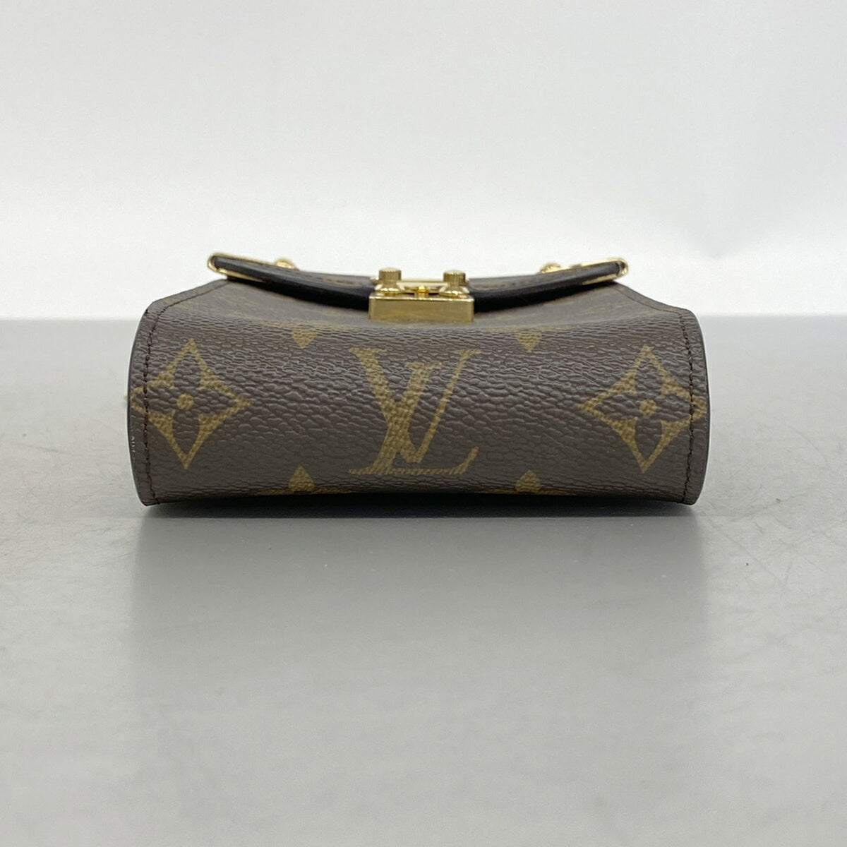 Louis Vuitton Brown Shoulder Bag (Pre-Owned)