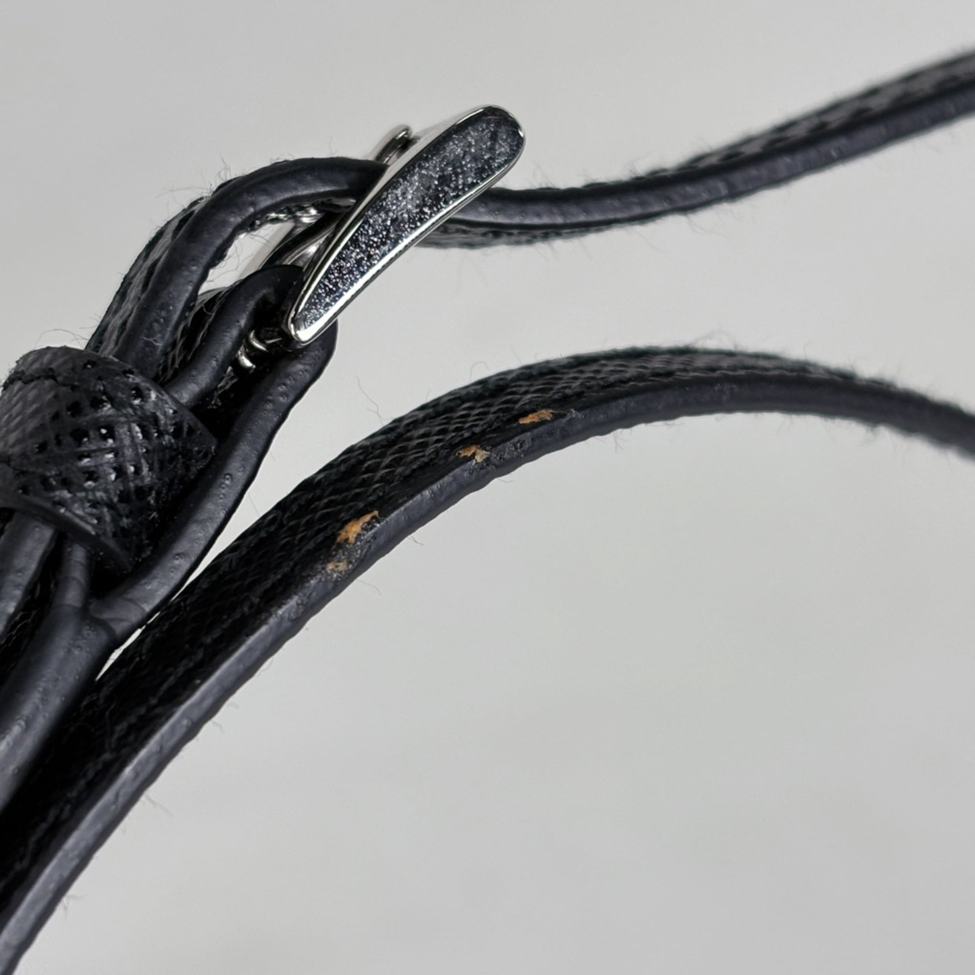 Prada Black Nero Nylon Pouch (Pre-Owned)
