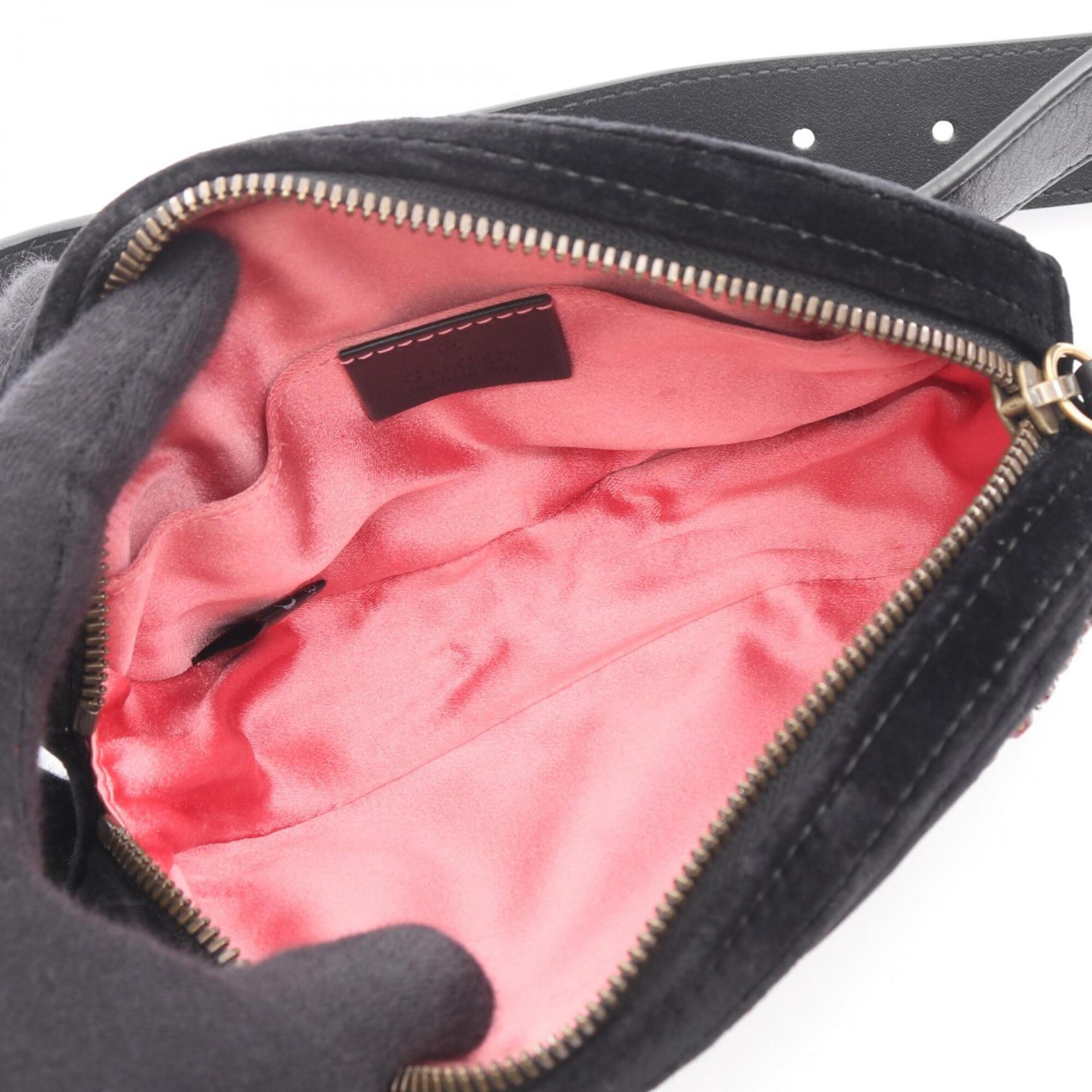 Gucci Black Fabric Fanny Pack Handbag (Pre-Owned)