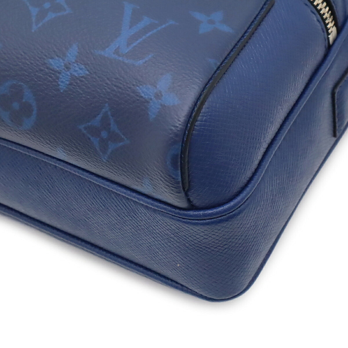 Louis Vuitton Taigarama Cobalt Monogram Taiga Leather Shoulder Bag (Pre-Owned)