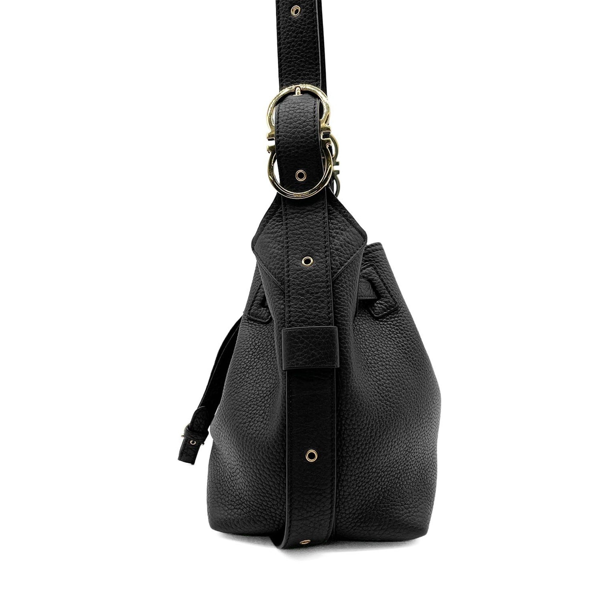 Salvatore Ferragamo Black Leather Pouch Shoulder Bag (Pre-Owned)