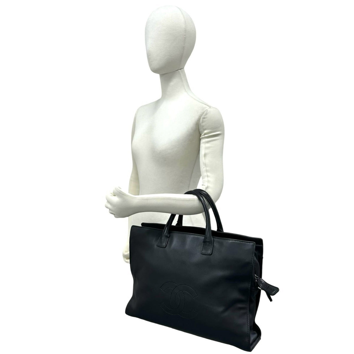 Chanel Black Leather Handbag Tote Bag (Pre-Owned)