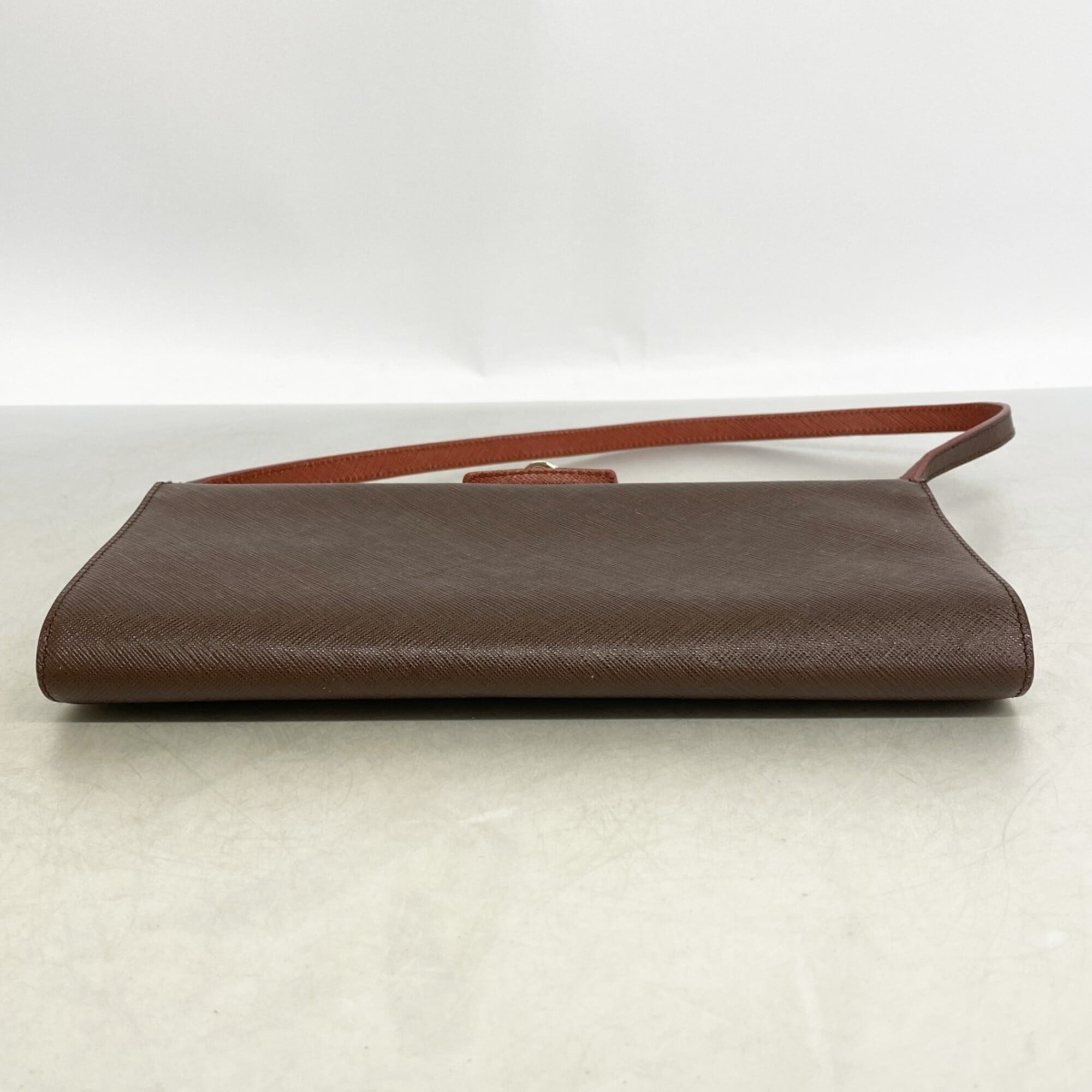 Salvatore Ferragamo Brown Leather Shoulder Bag (Pre-Owned)