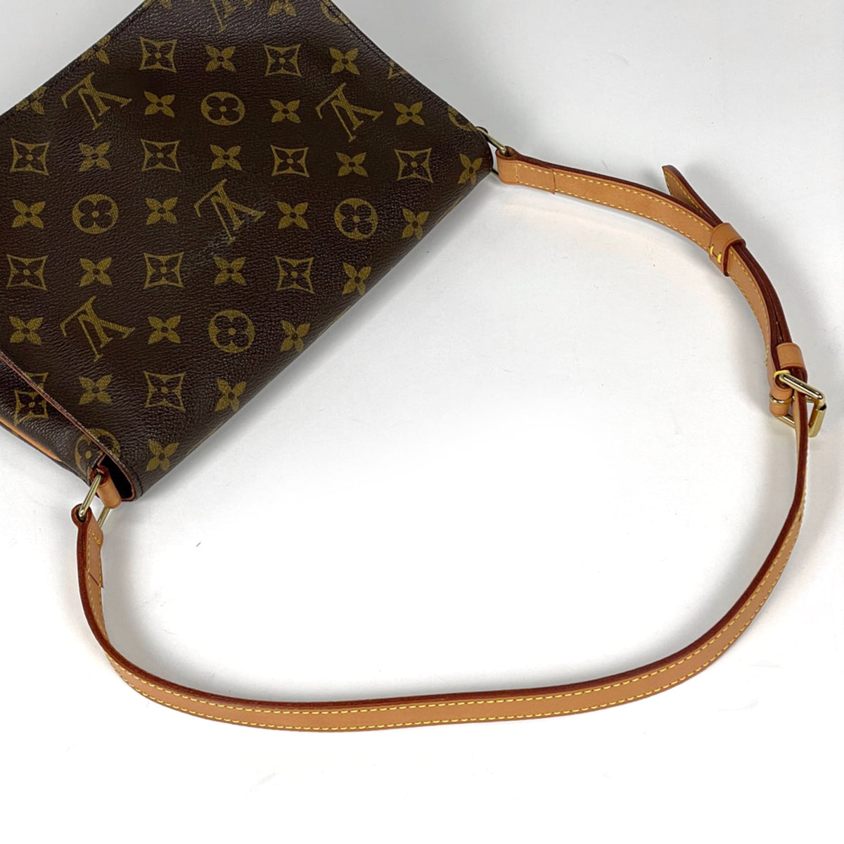 Louis Vuitton Monogram Brown Monogram Shoulder Bag (Pre-Owned)