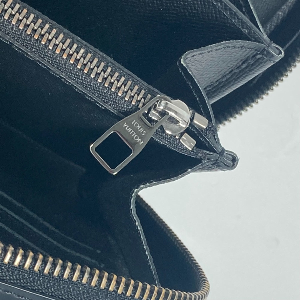 Louis Vuitton Monogram Eclipse Black Monogram Eclipse Long Wallet (Bi-Fold) (Pre-Owned)