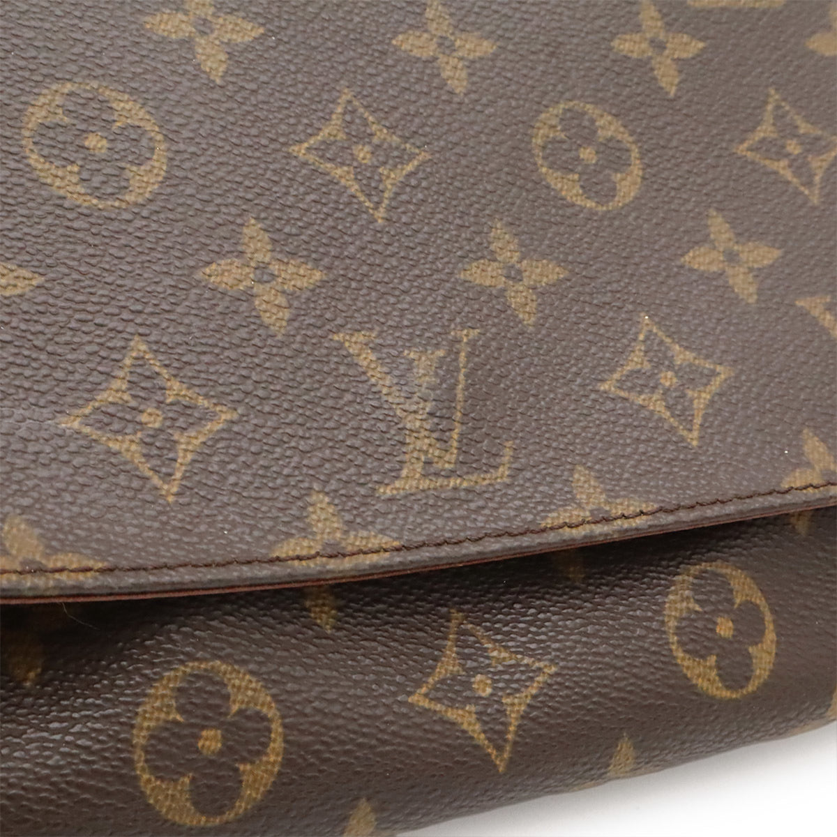 Louis Vuitton Brown Monogram Monogram Shoulder Bag (Pre-Owned)