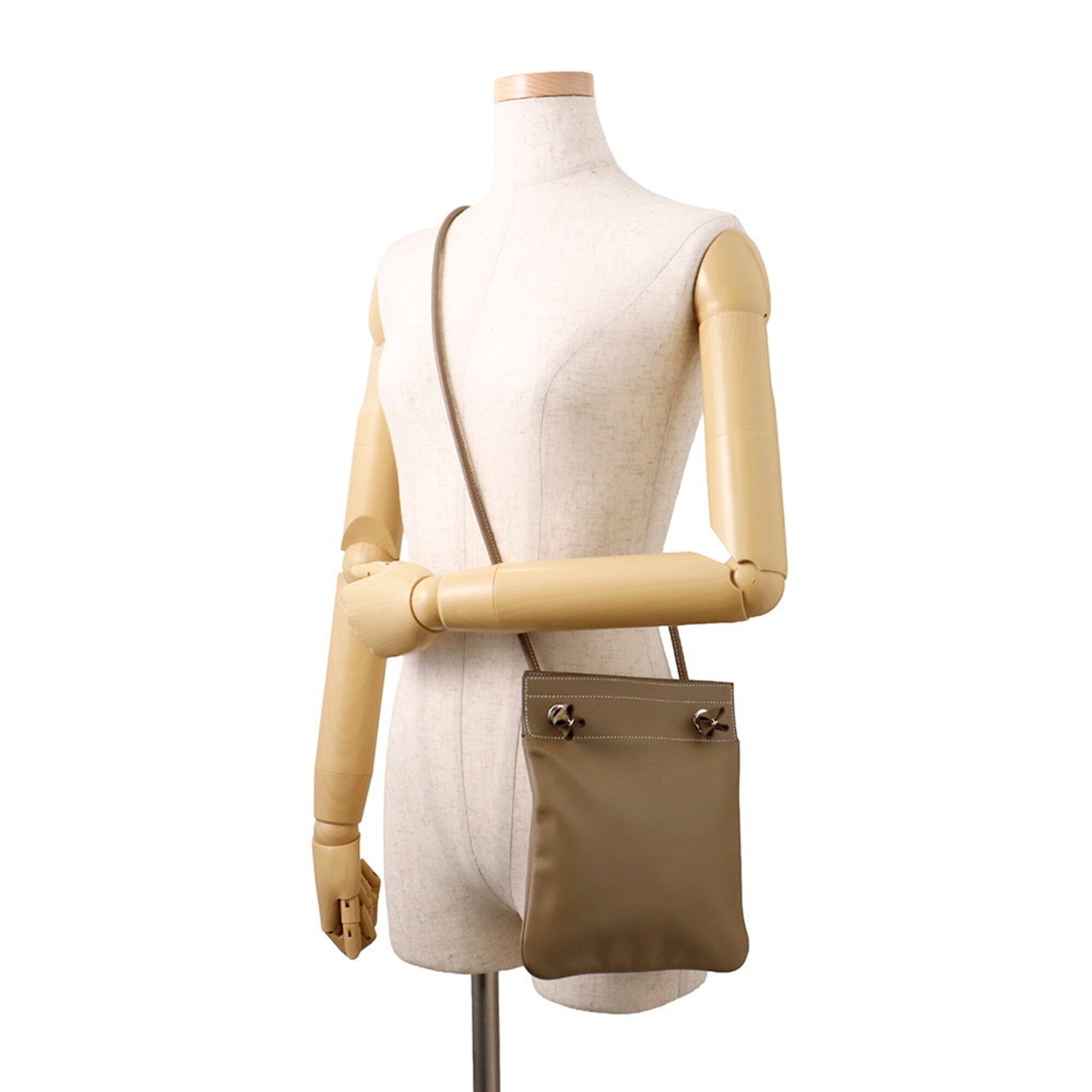 Hermes Etoupe Gray Swift Leather Shoulder Bag (Pre-Owned)