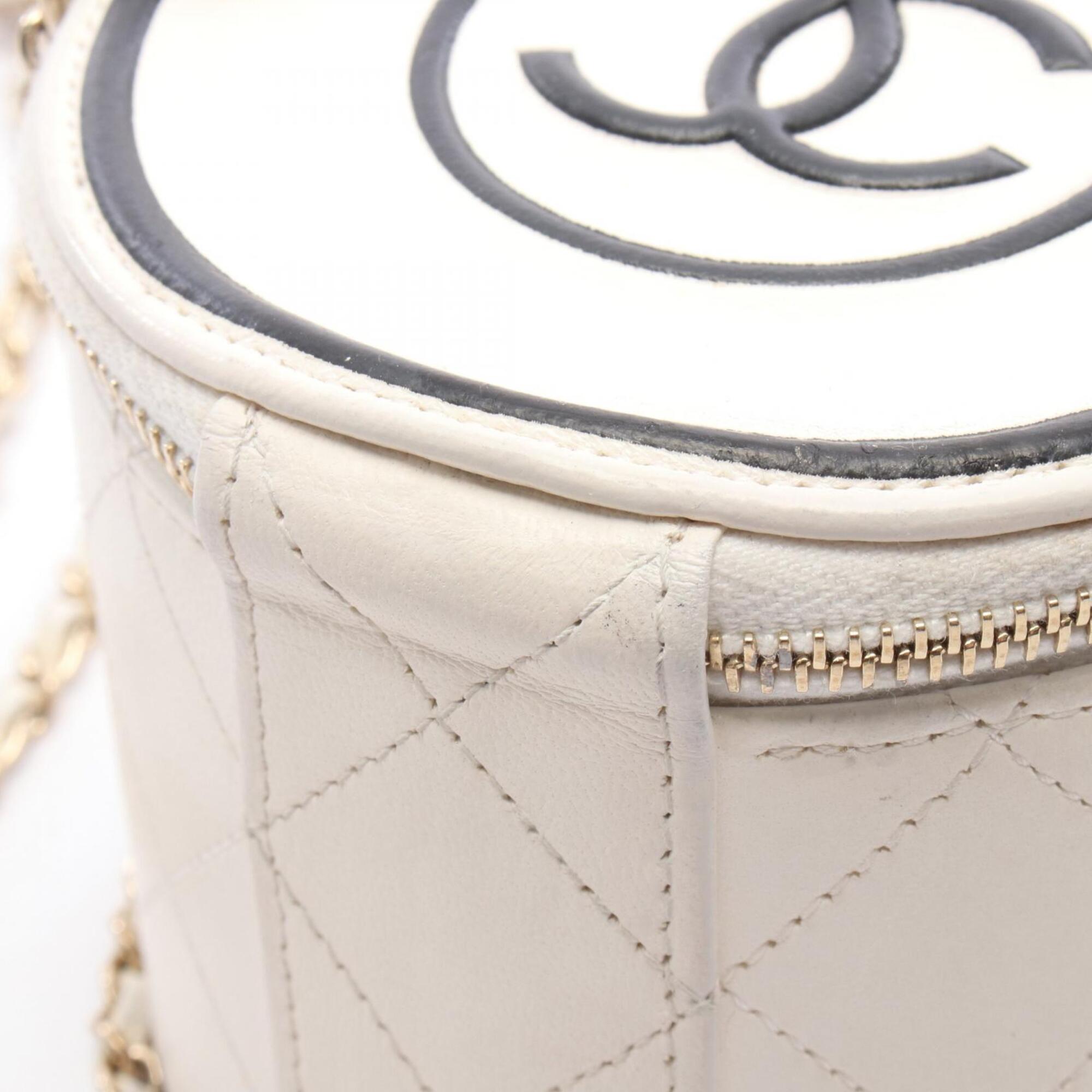 Chanel Black White Leather Handbag Shoulder Bag (Pre-Owned)