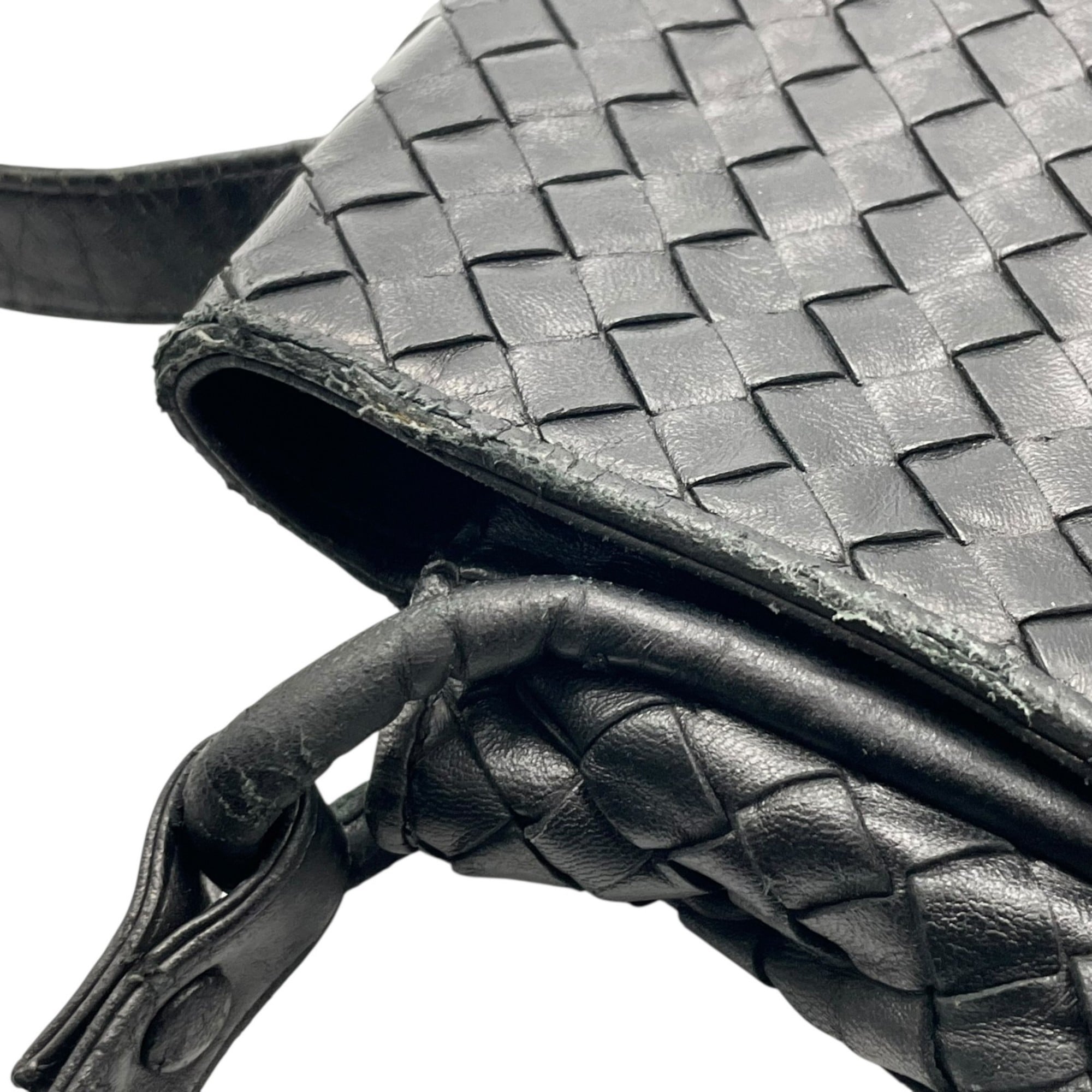Bottega Veneta Black Intrecciato Shoulder Bag (Pre-Owned)