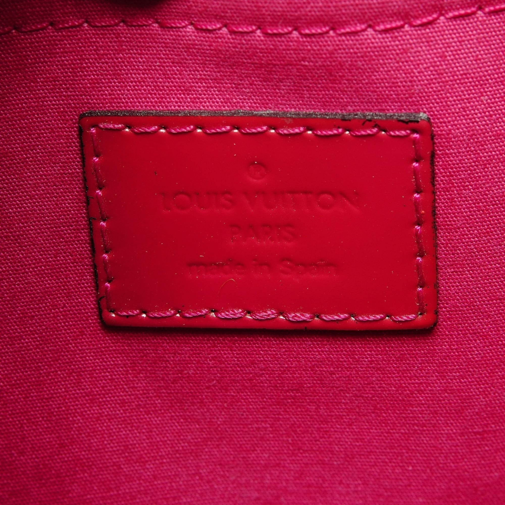 Louis Vuitton Red Color Vernis Handbag (Pre-Owned)