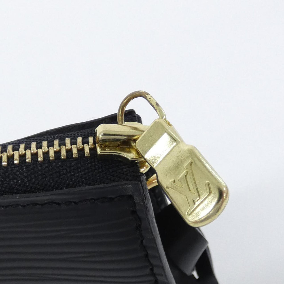 Louis Vuitton Epi Black Leather Pochette Pouch (Pre-Owned)