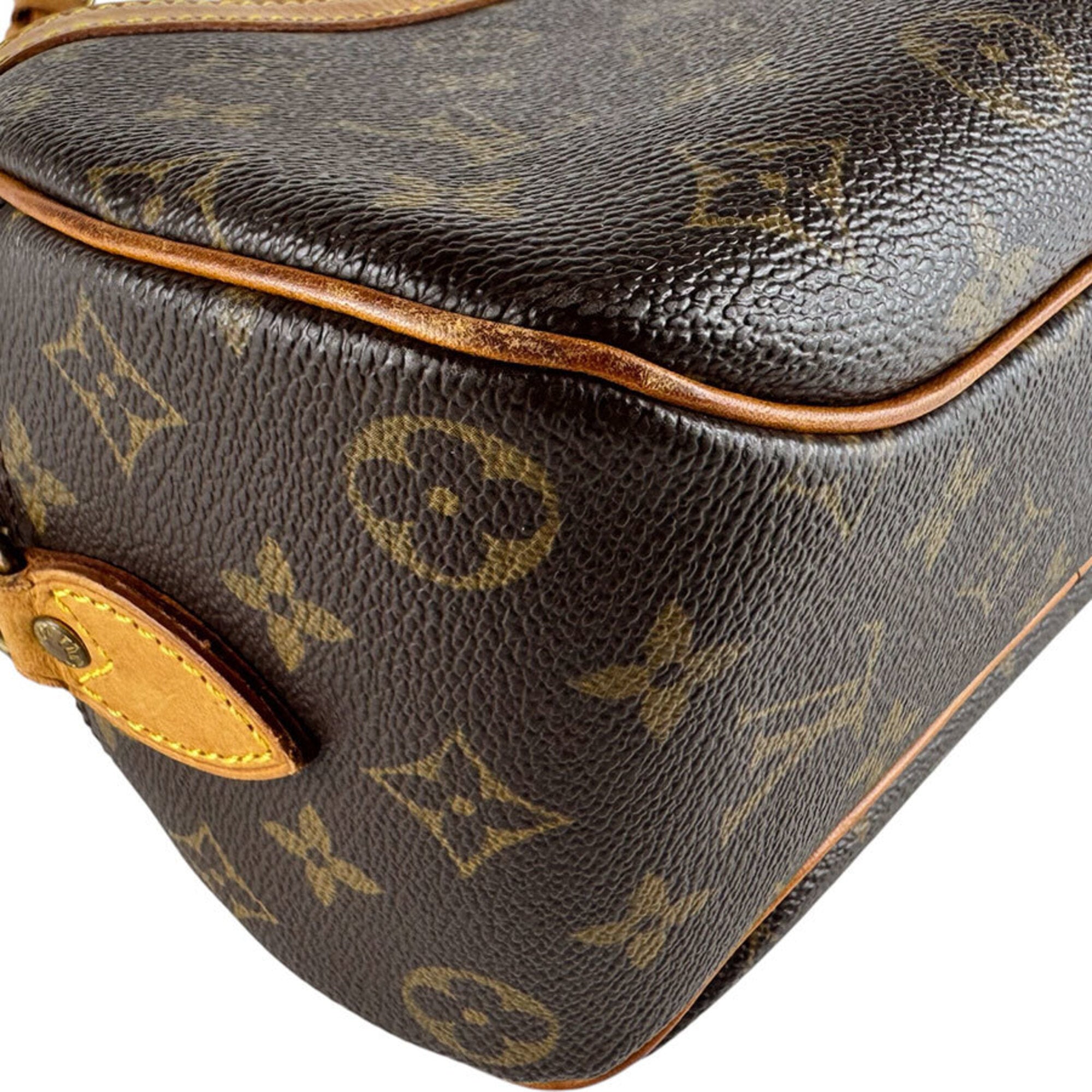 Louis Vuitton Brown Monogram Monogram Shoulder Bag (Pre-Owned)