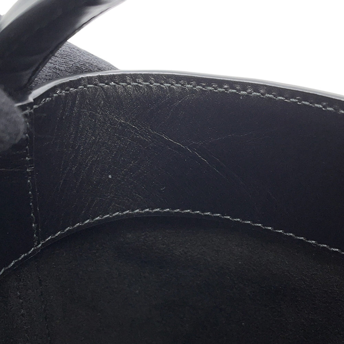 Yves Saint Laurent Black Leather Handbag (Pre-Owned)