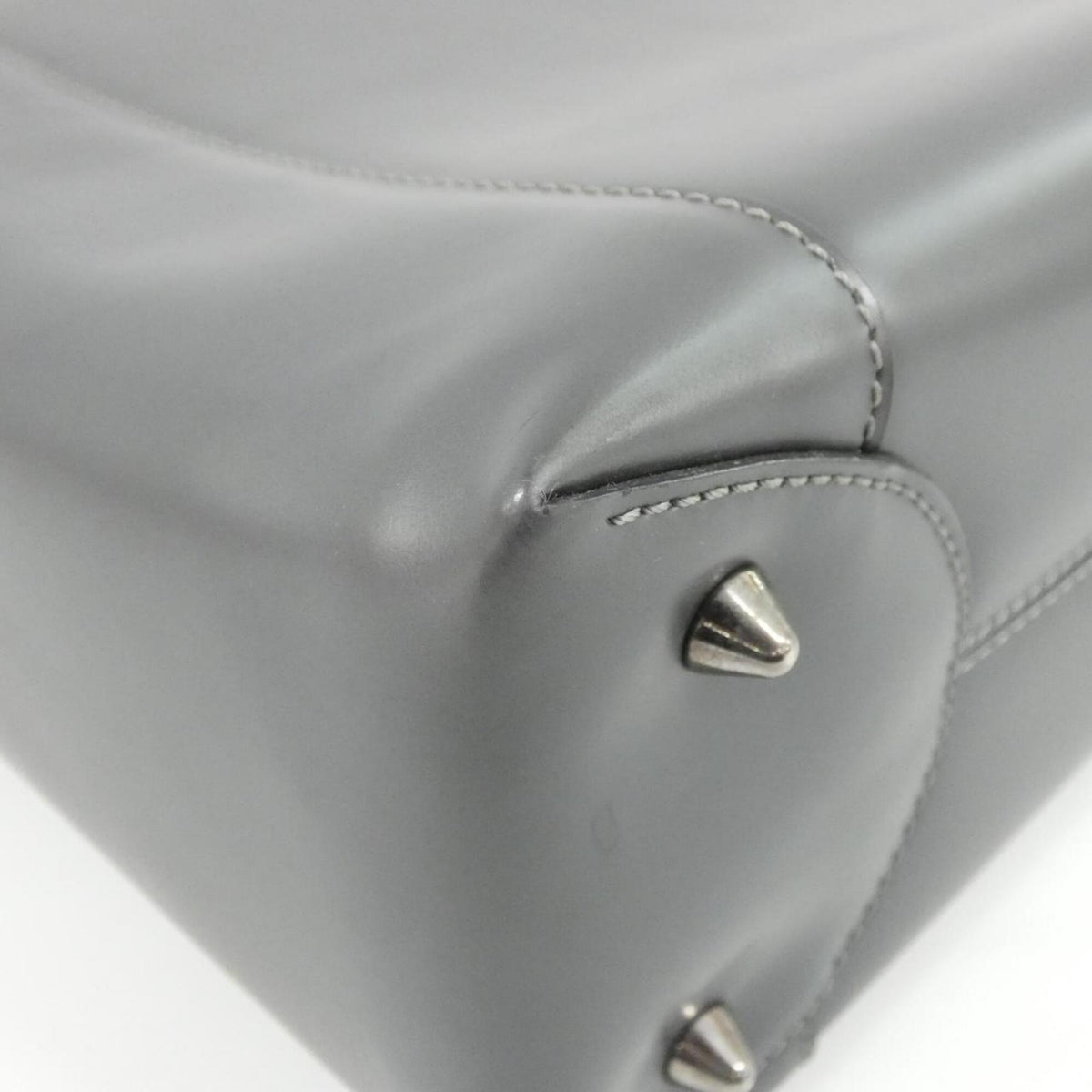 Christian Dior Gray Leather Handbag (Pre-Owned)