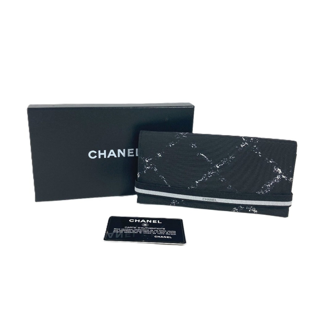 Chanel Black Nylon Long Wallet (Bi-Fold) (Pre-Owned)