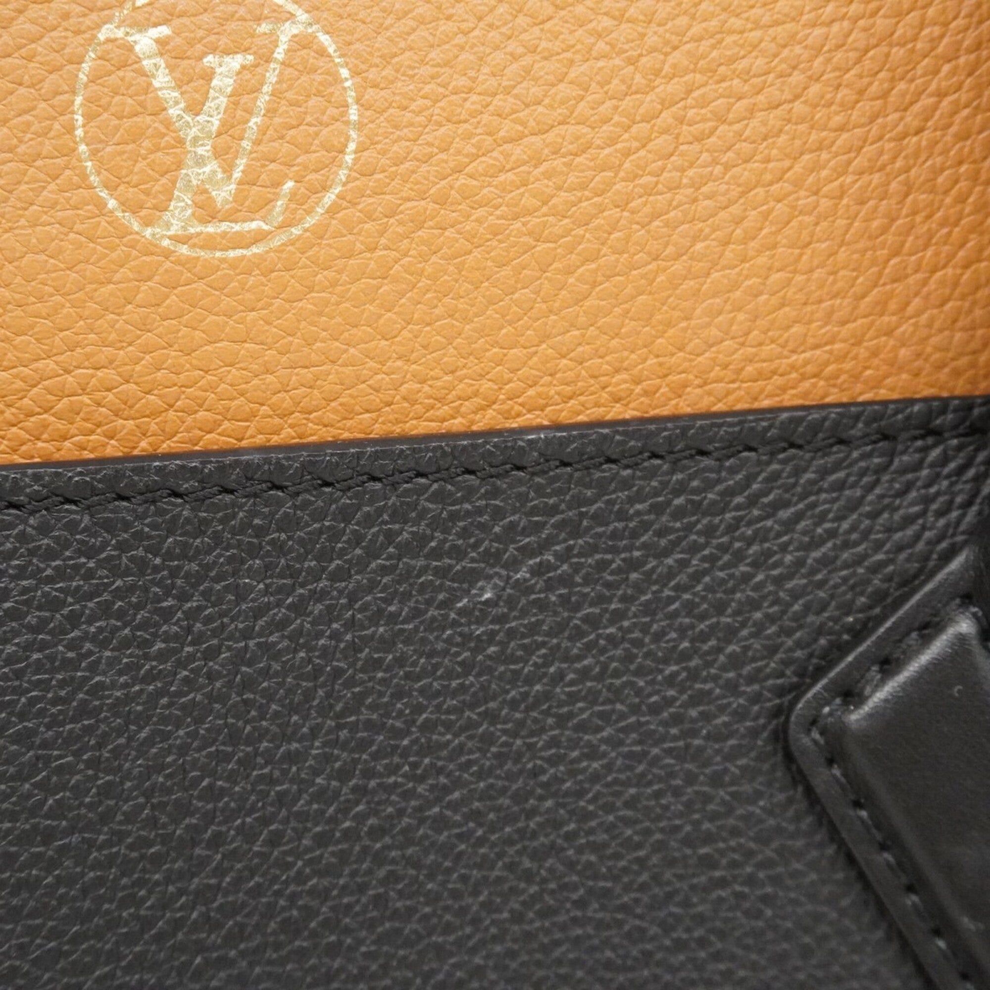Louis Vuitton Noir Tote Bag (Pre-Owned)