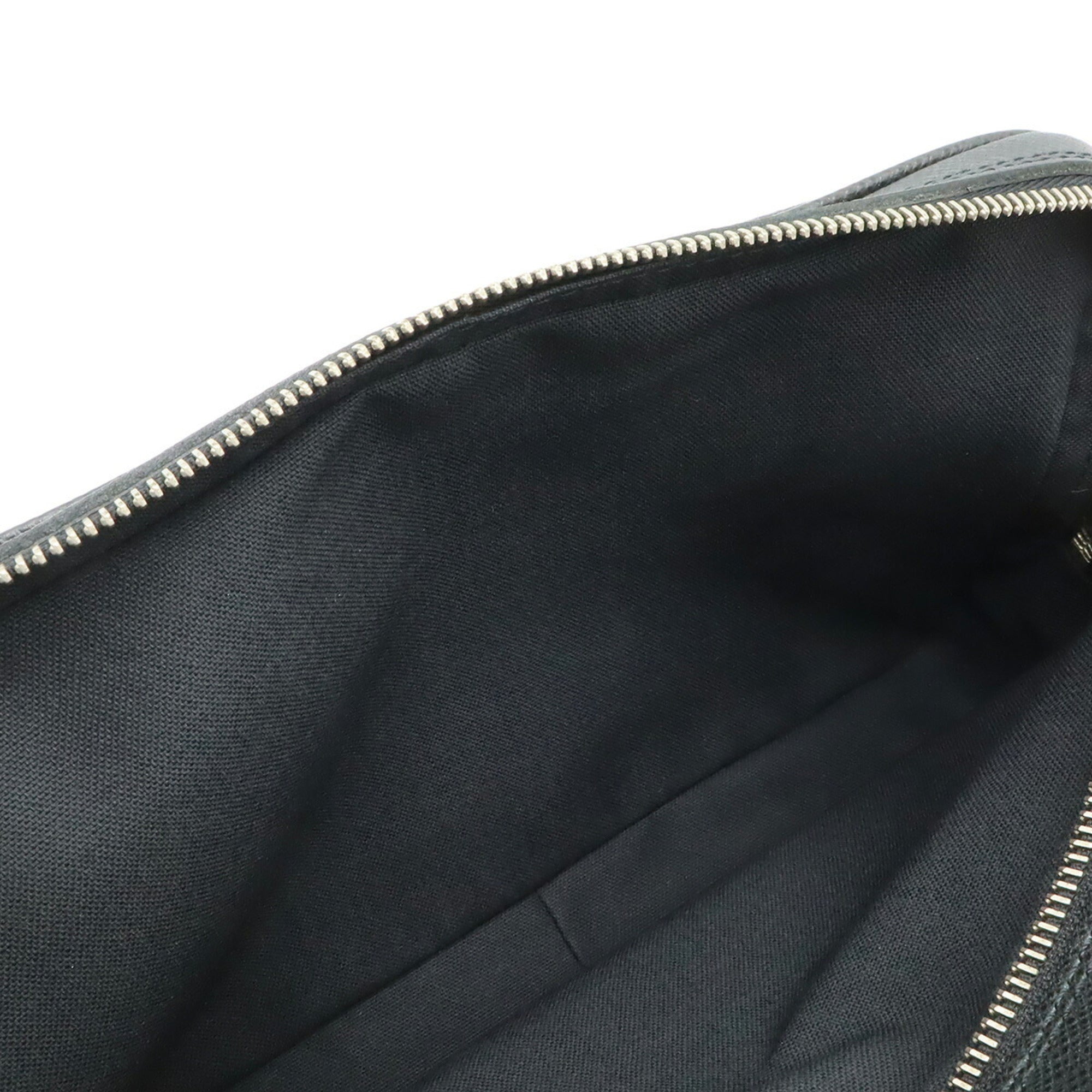 Louis Vuitton Ardoise Black Taiga Leather Clutch Bag (Pre-Owned)