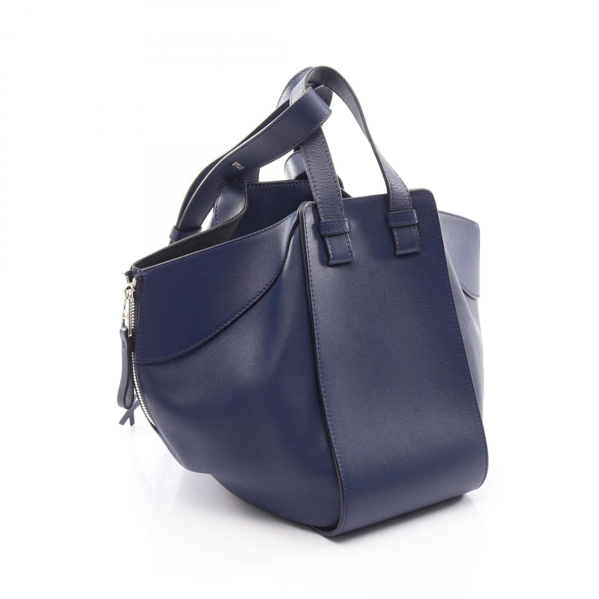 Loewe Blue Leather Handbag (Pre-Owned)