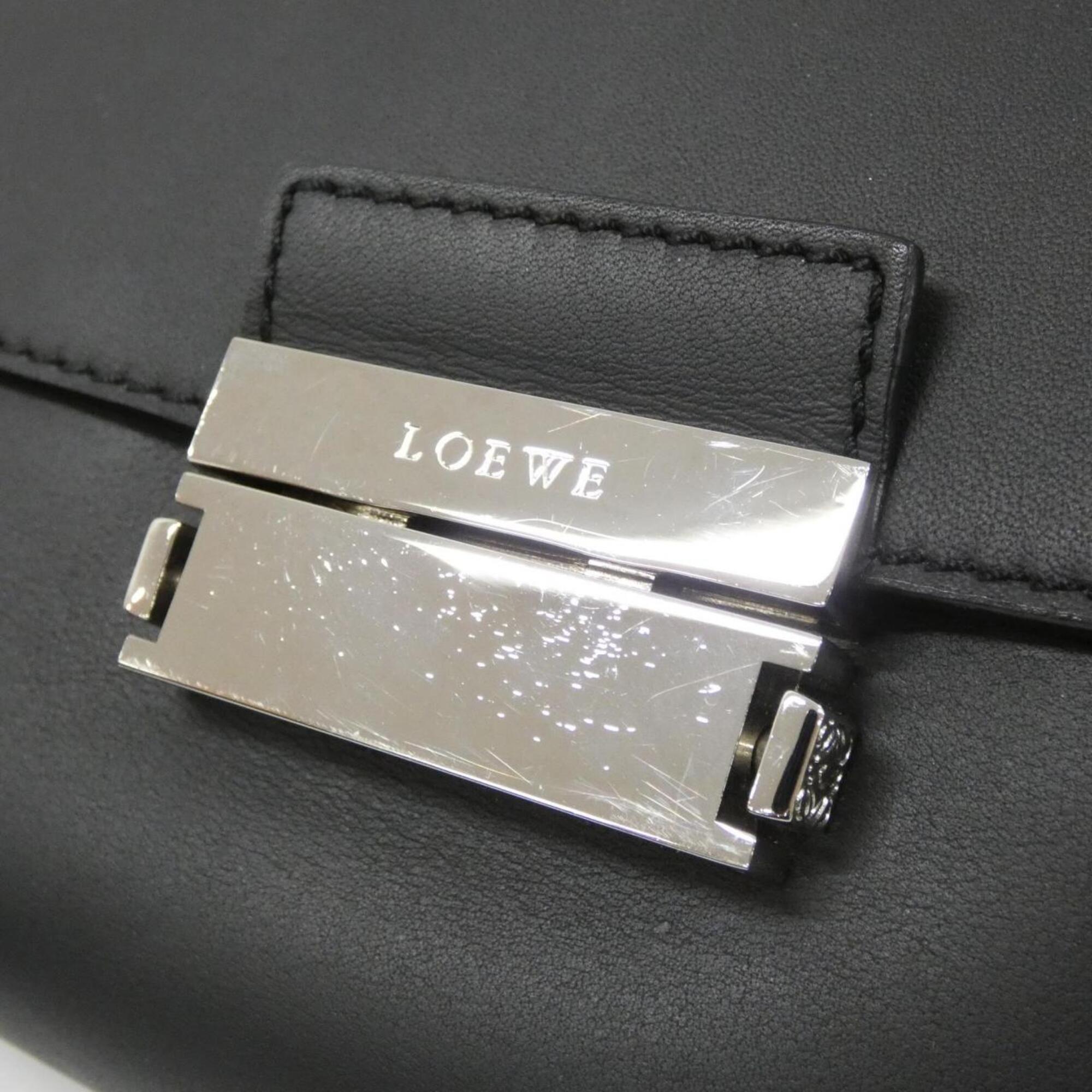 Loewe Black Leather Shoulder Bag (Pre-Owned)
