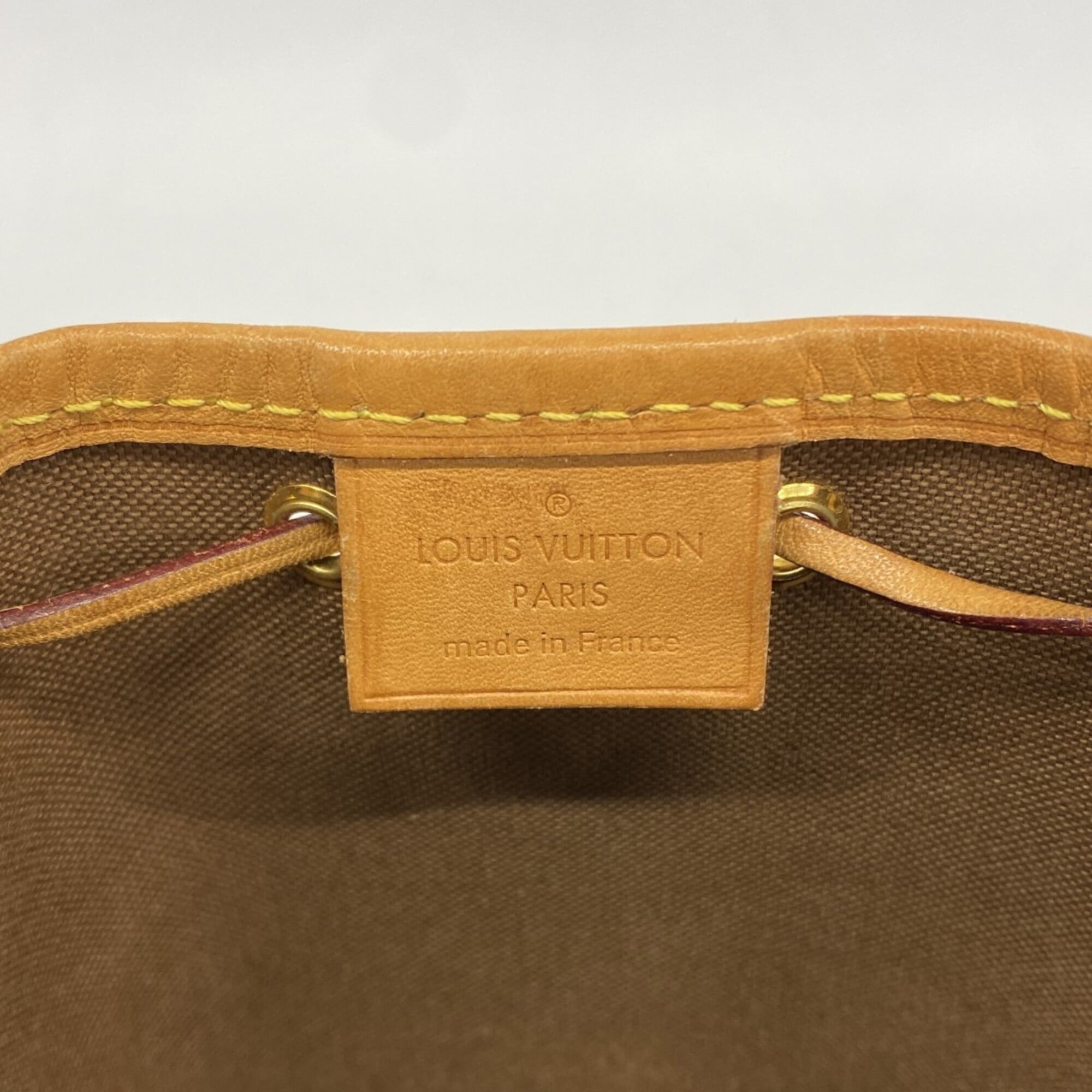 Louis Vuitton Brown Shoulder Bag (Pre-Owned)